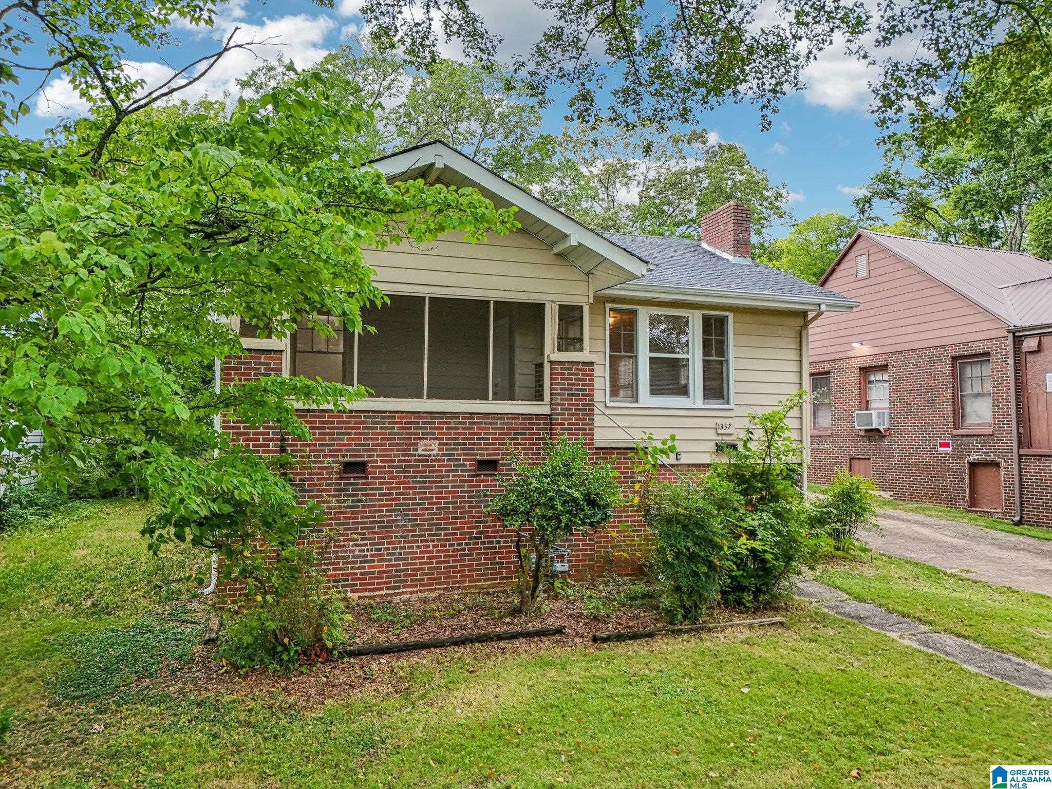 1337 44TH STREET