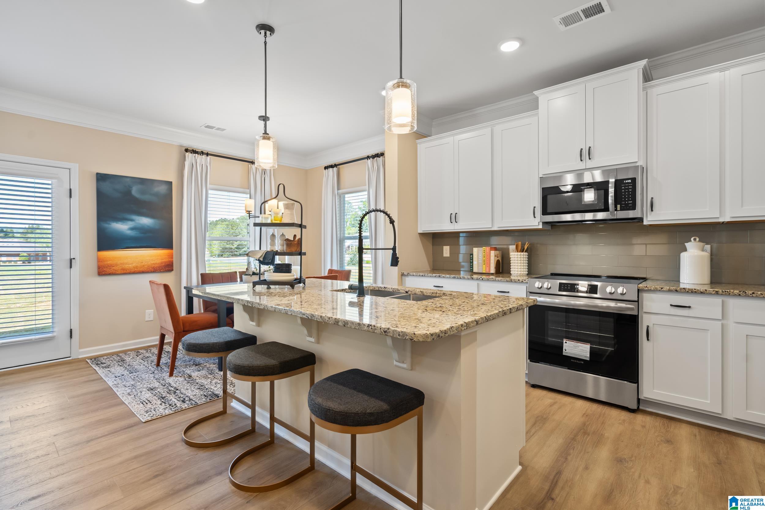 4559 VILLAGE SPRINGS SQUARE 11