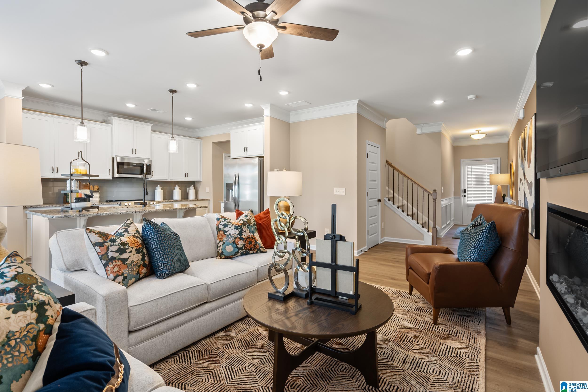 4559 VILLAGE SPRINGS SQUARE 11