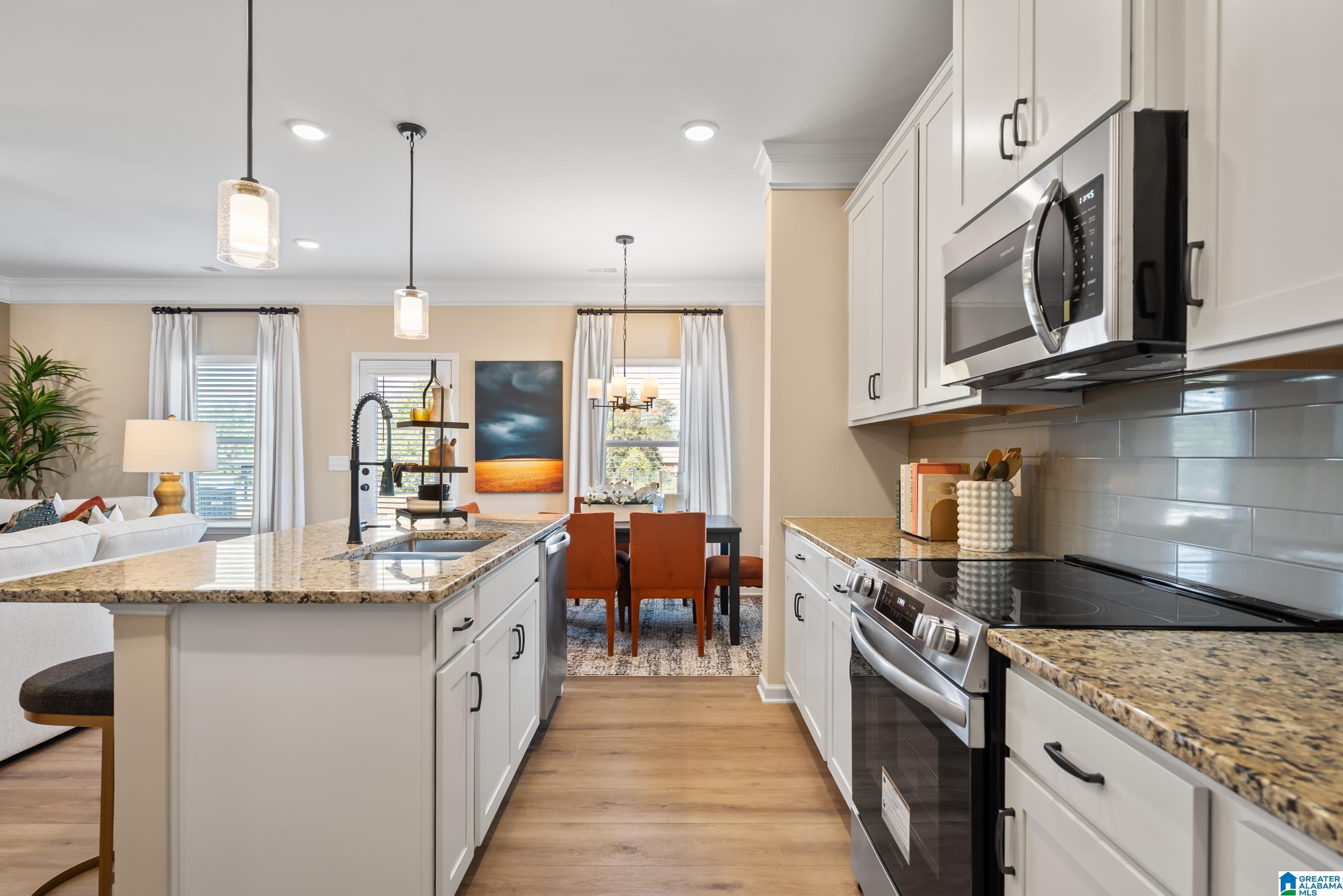 4559 VILLAGE SPRINGS SQUARE 11