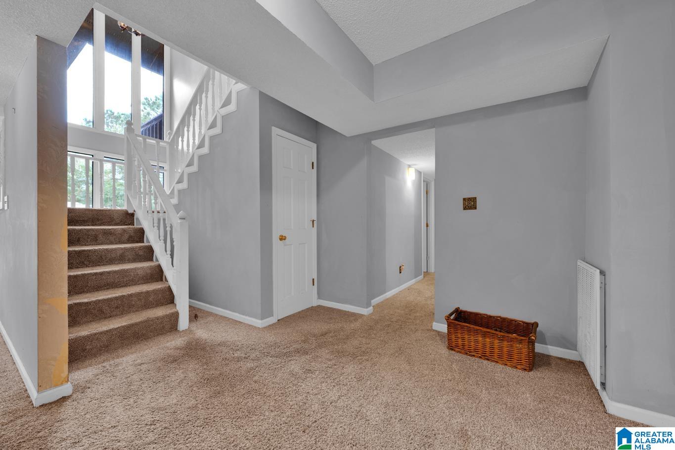 1235 DAVENPORT CIRCLE