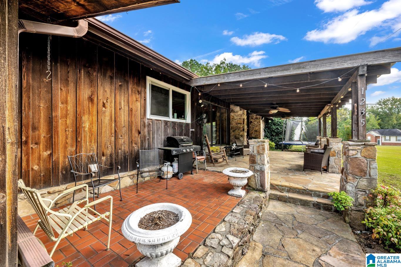 1235 DAVENPORT CIRCLE