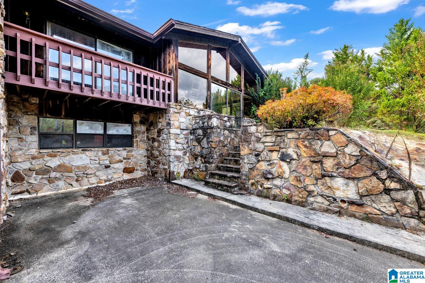 1235 DAVENPORT CIRCLE