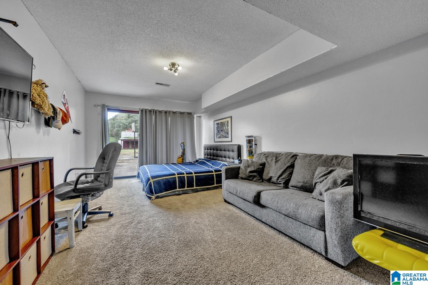 1235 DAVENPORT CIRCLE