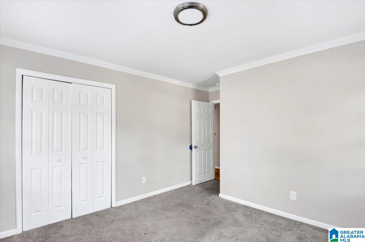 948 RIDGEWOOD CIRCLE