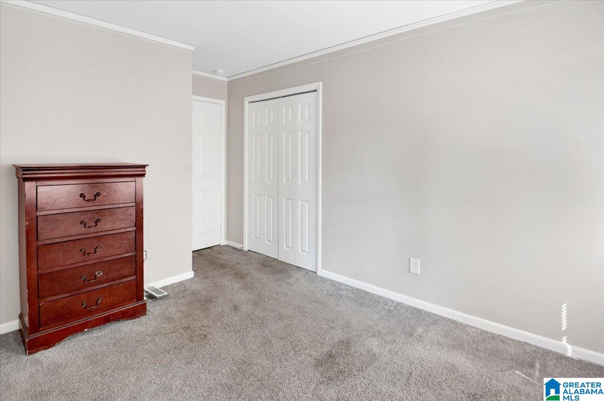 948 RIDGEWOOD CIRCLE