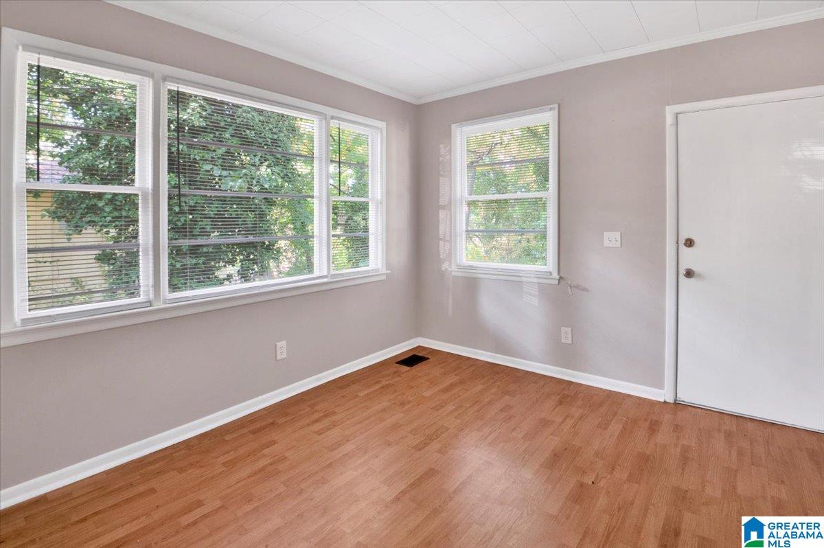 948 RIDGEWOOD CIRCLE