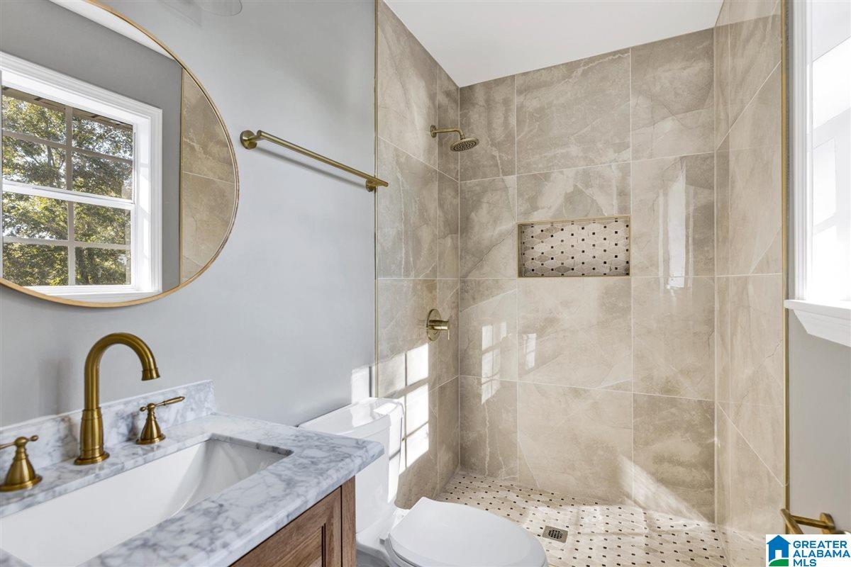 3012 WORTHINGTON PLACE