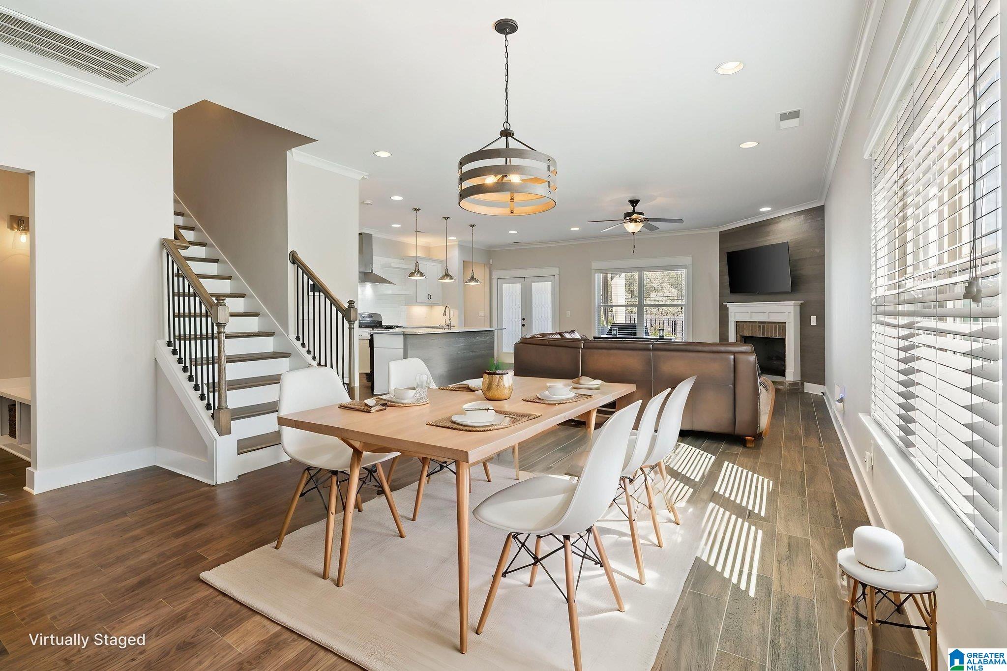 1355 WOODRIDGE PLACE