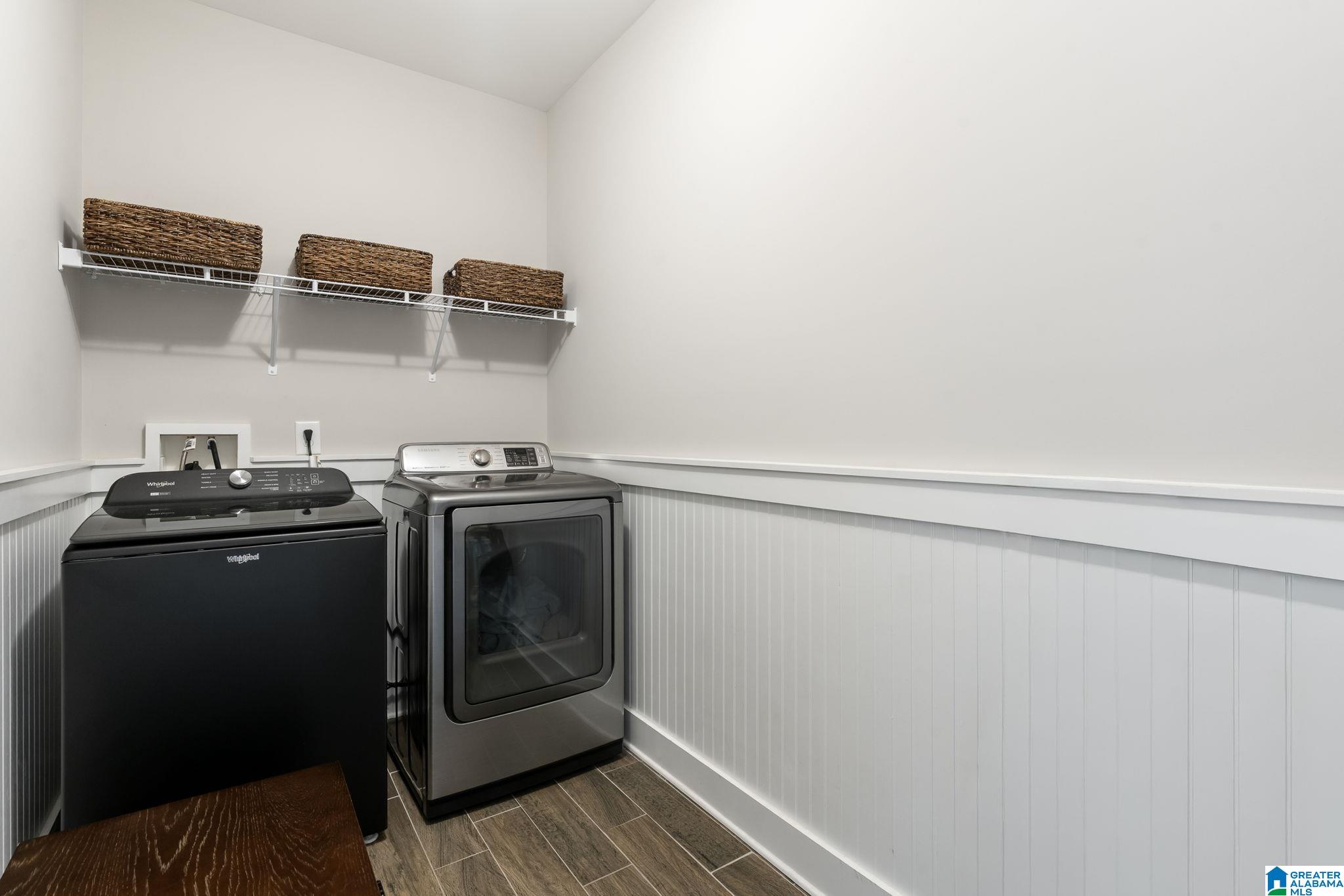 1355 WOODRIDGE PLACE