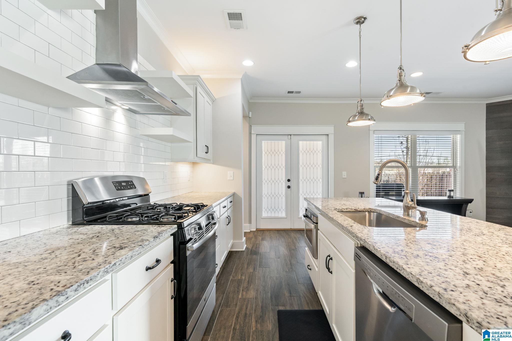 1355 WOODRIDGE PLACE