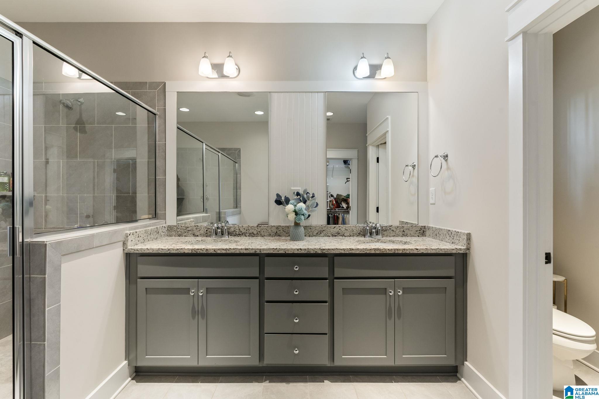 1355 WOODRIDGE PLACE