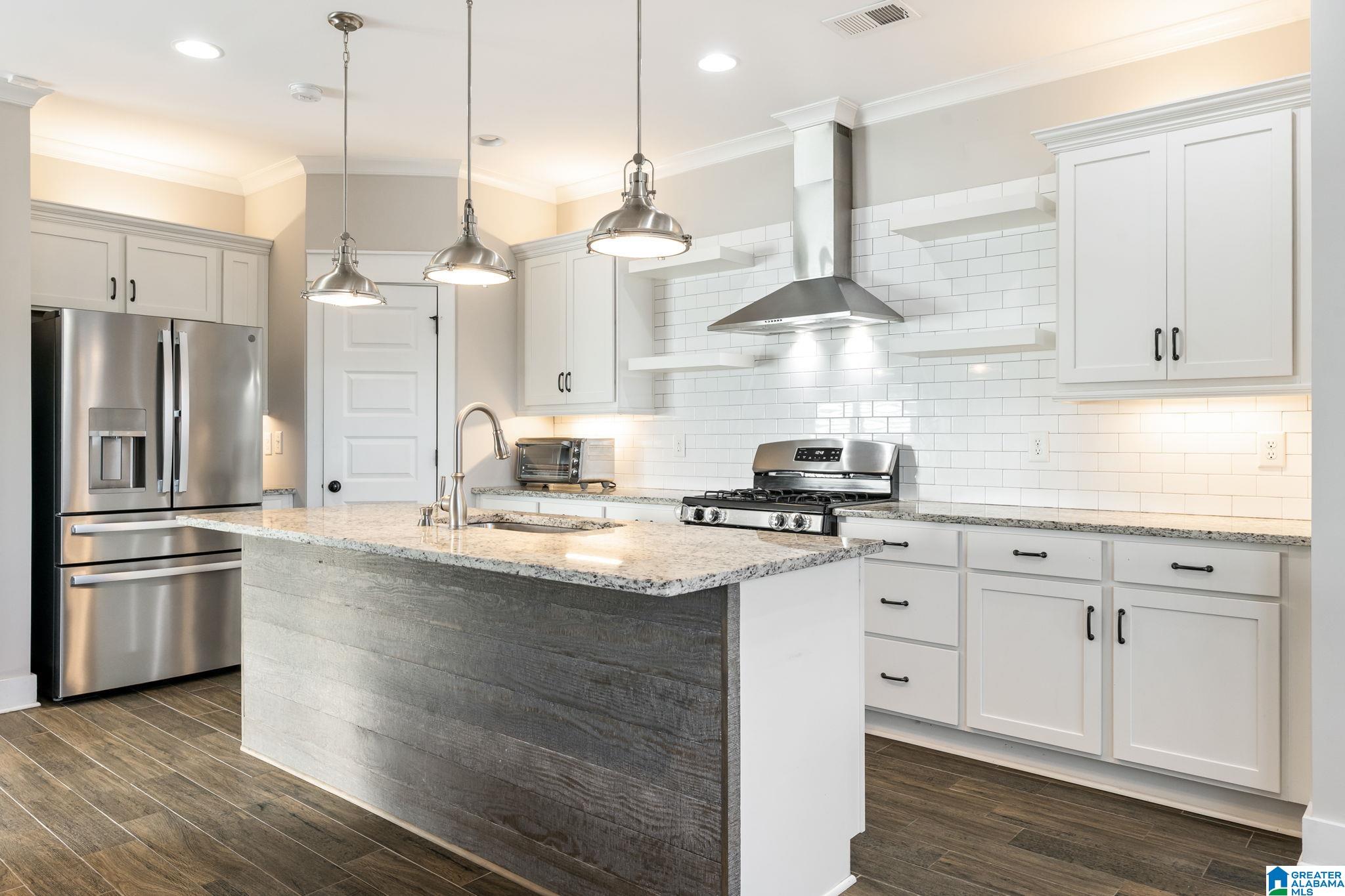 1355 WOODRIDGE PLACE