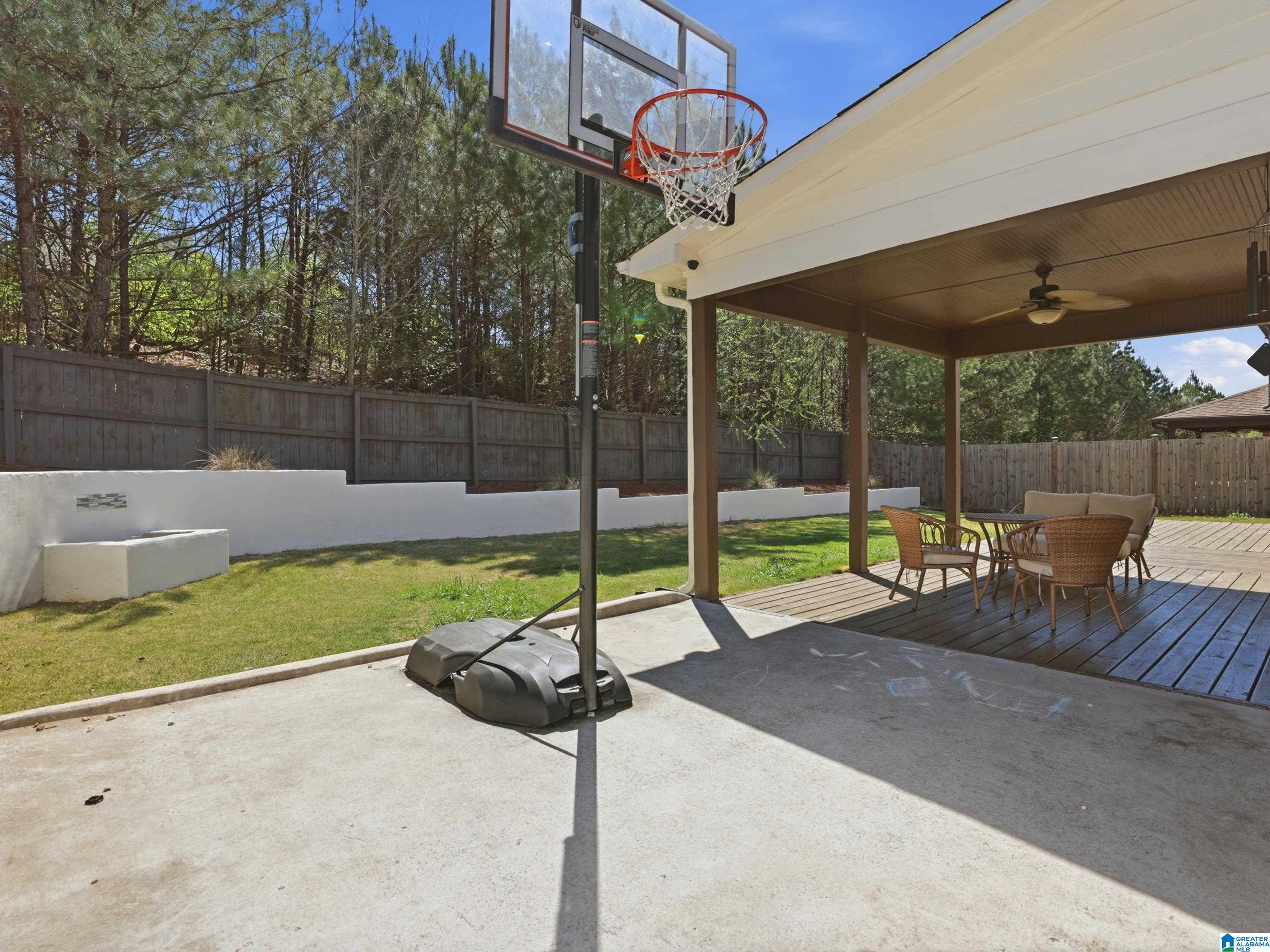 262 CHAPEL HILL TRAIL
