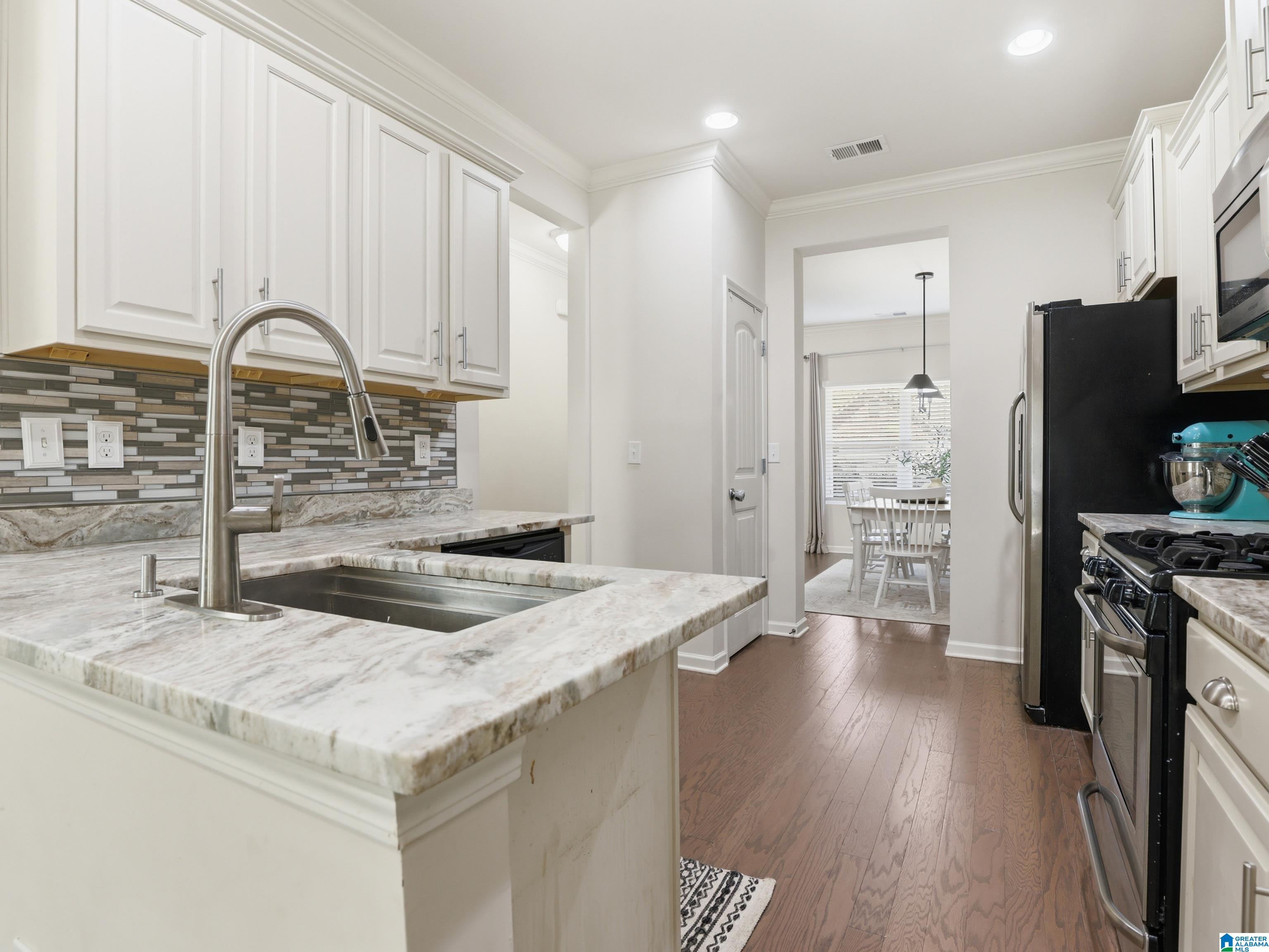 262 CHAPEL HILL TRAIL