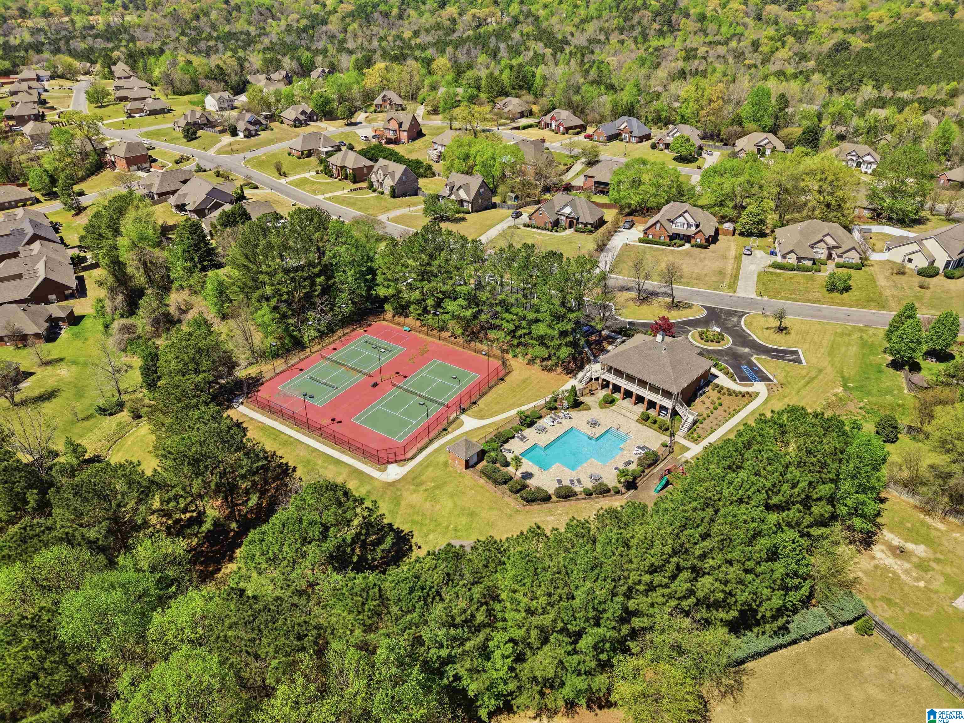 262 CHAPEL HILL TRAIL