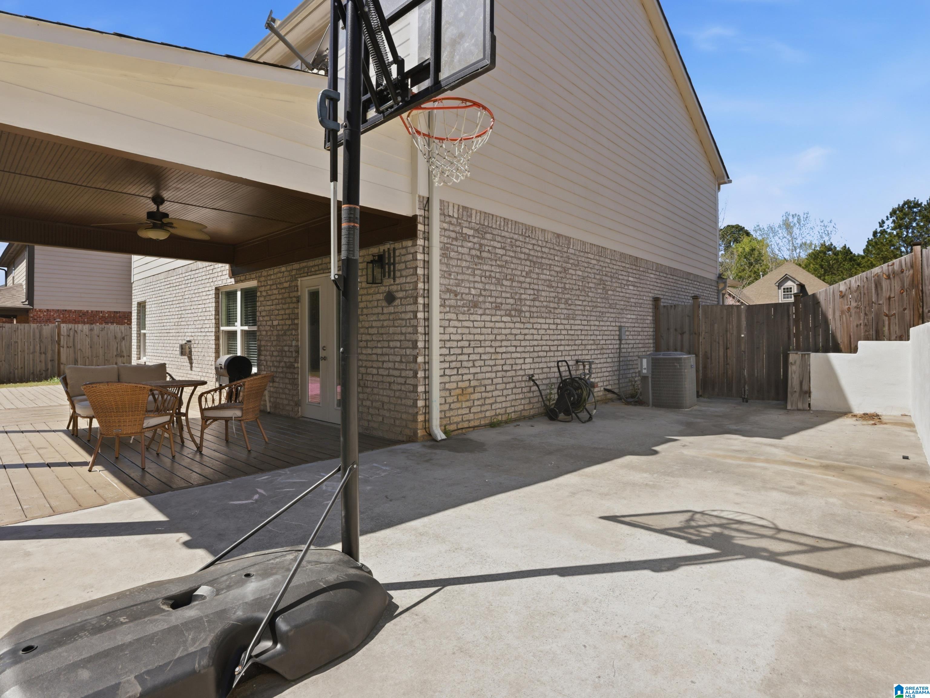262 CHAPEL HILL TRAIL