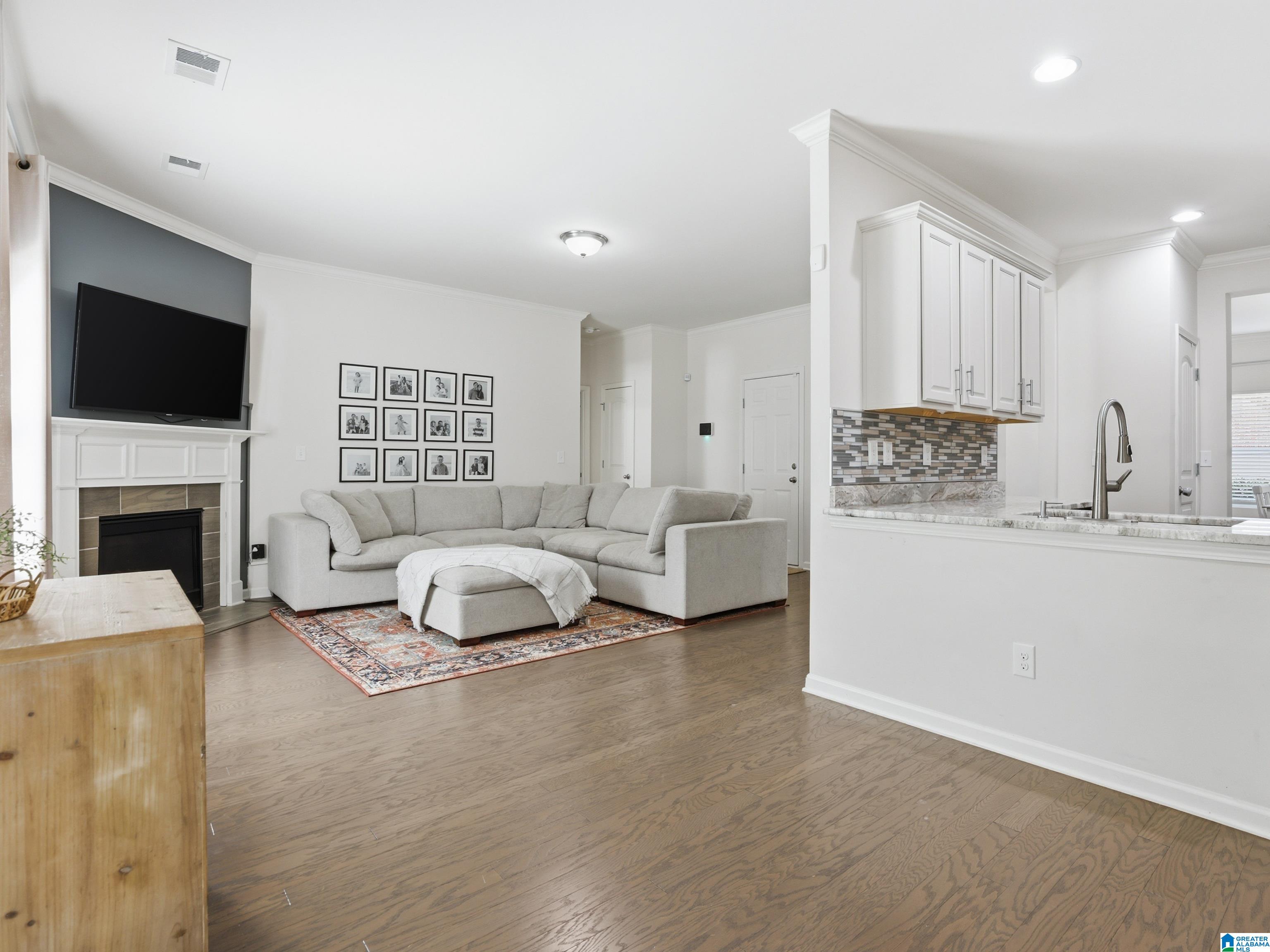 262 CHAPEL HILL TRAIL