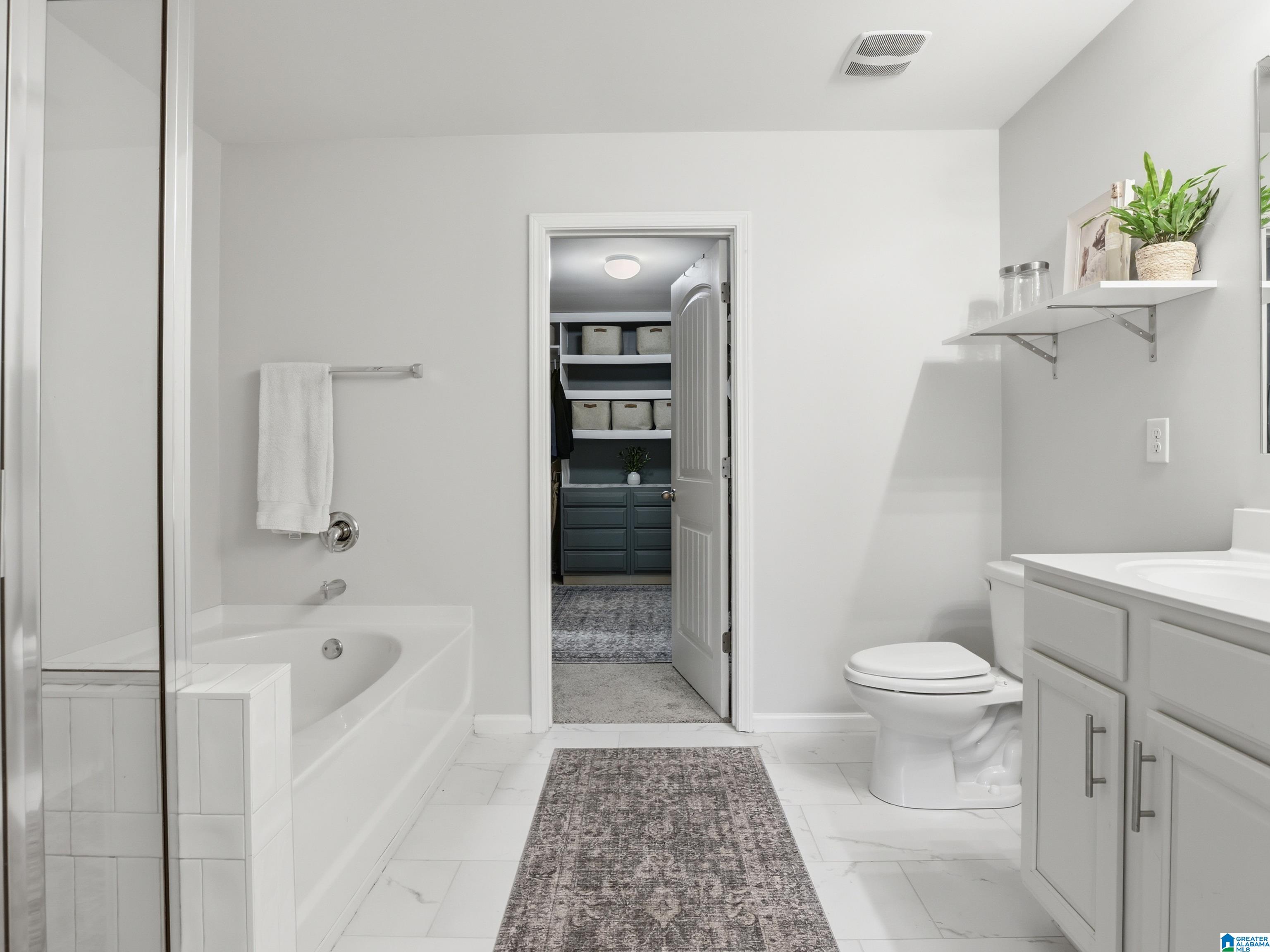 262 CHAPEL HILL TRAIL