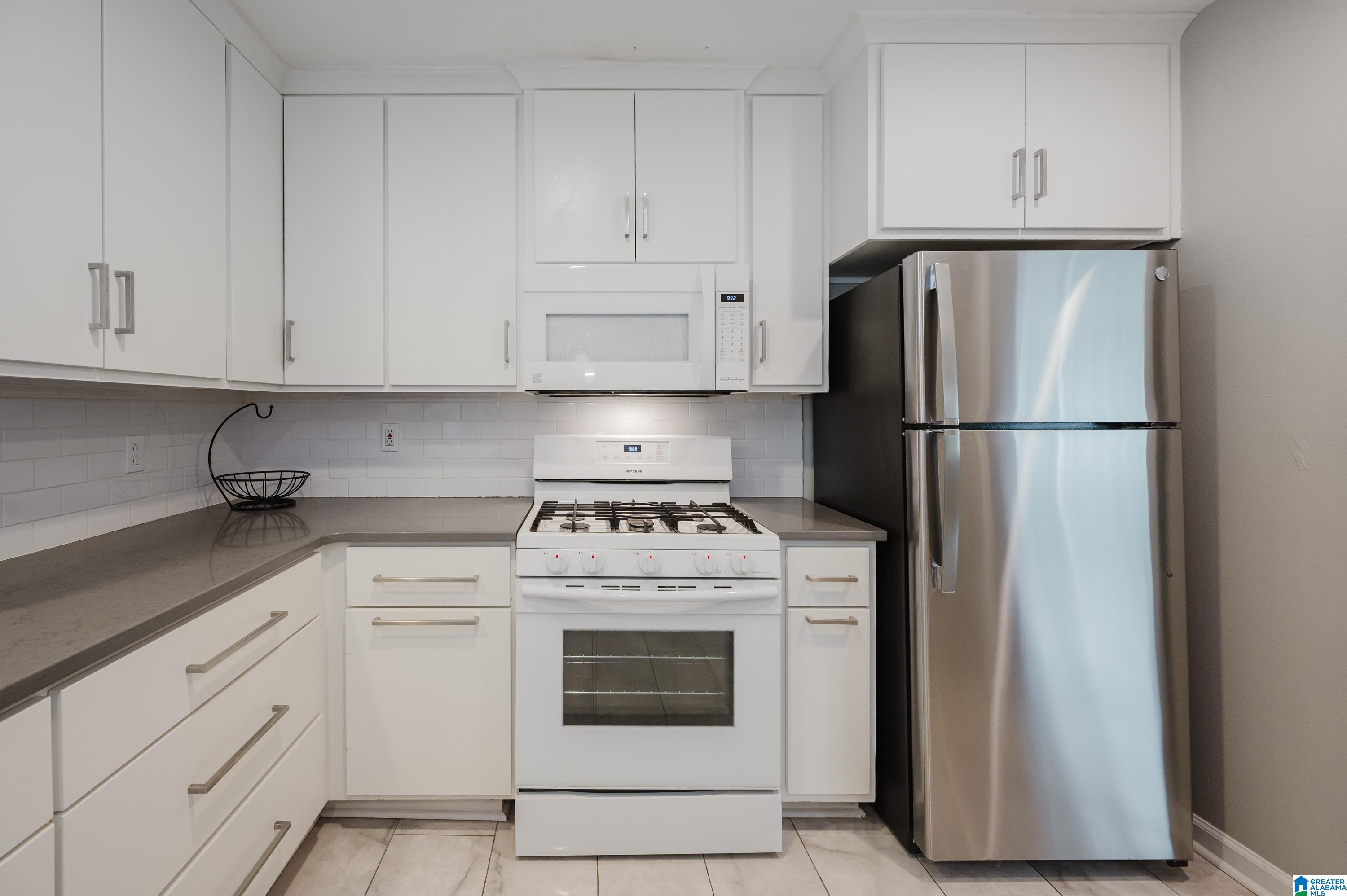 942 S 53RD STREET