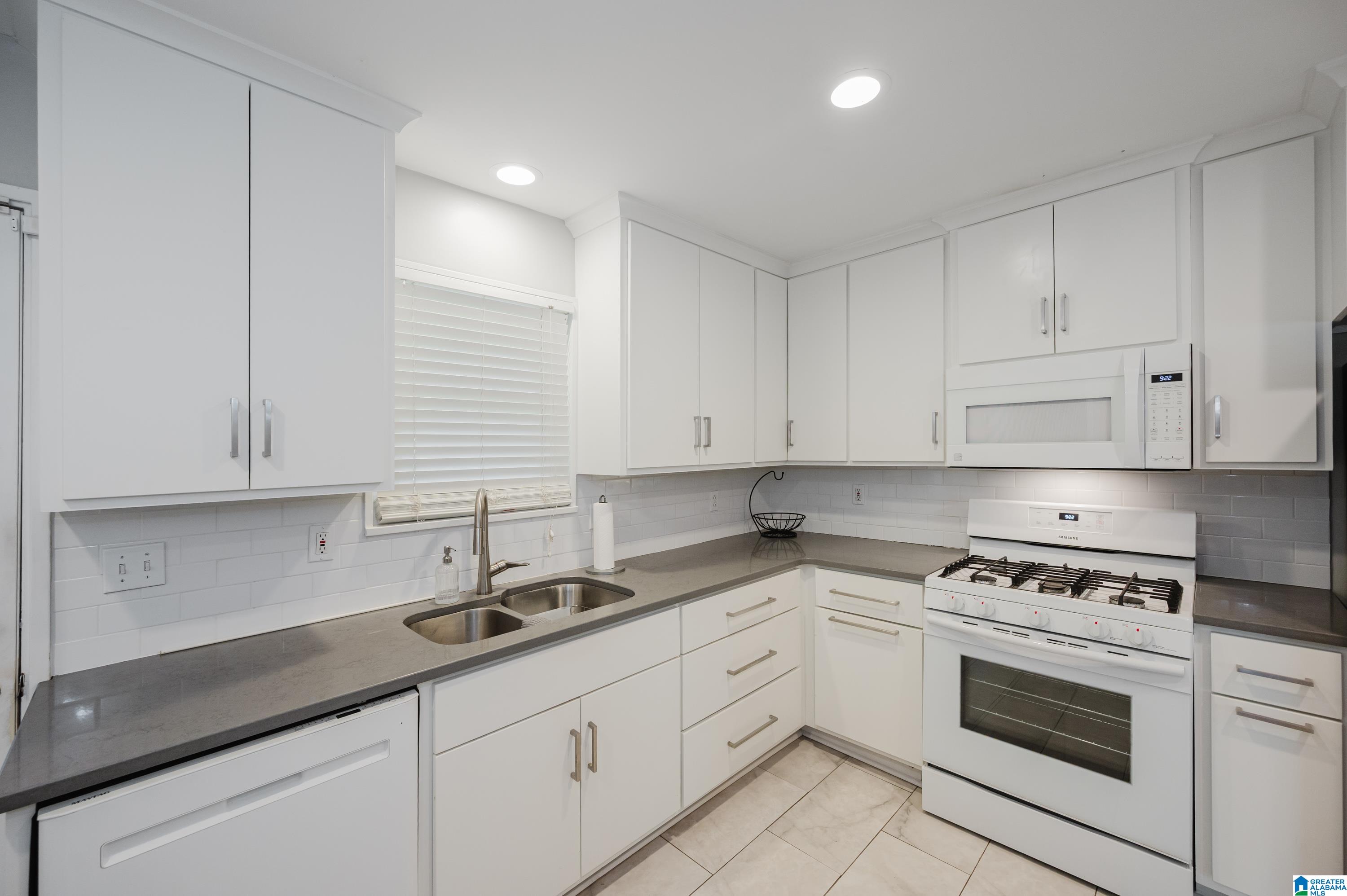 942 S 53RD STREET