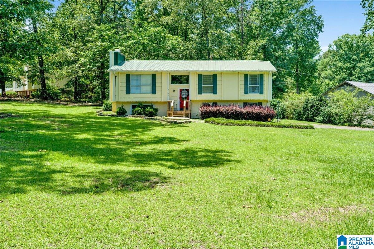 2048 WHITE POST ROAD