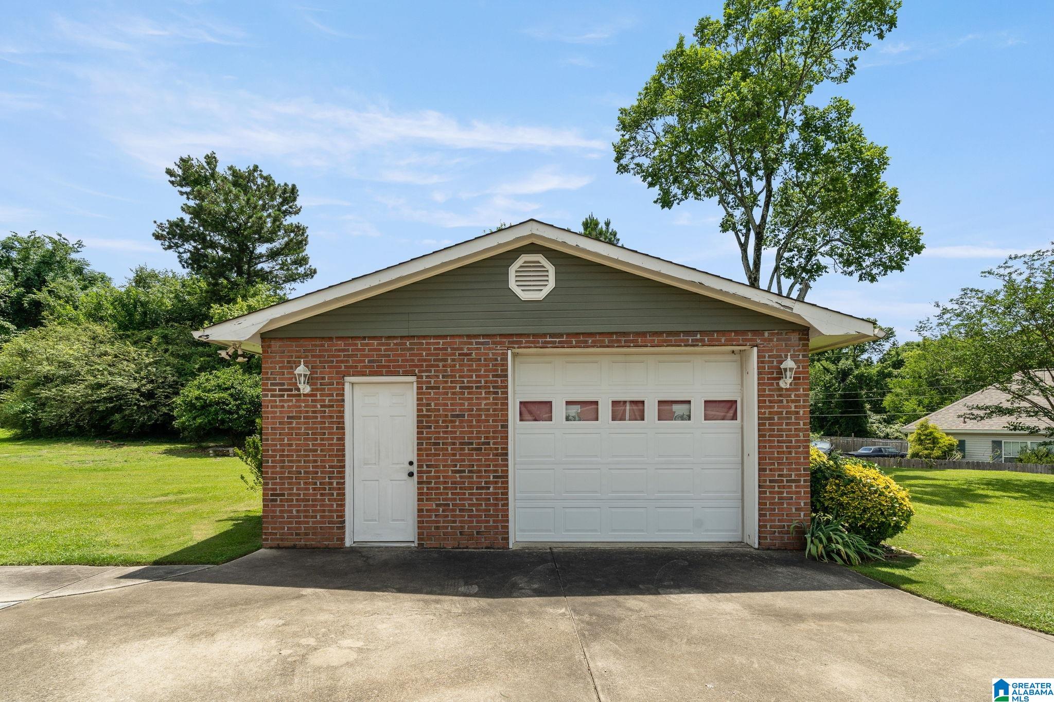 2013 LEOLA AVENUE