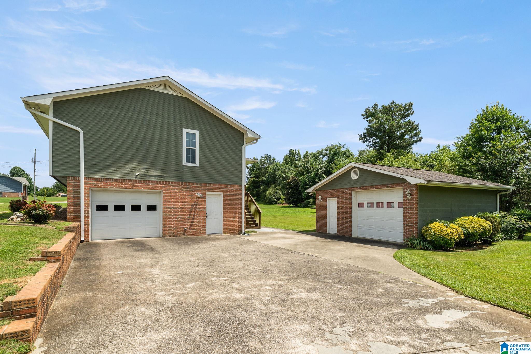 2013 LEOLA AVENUE