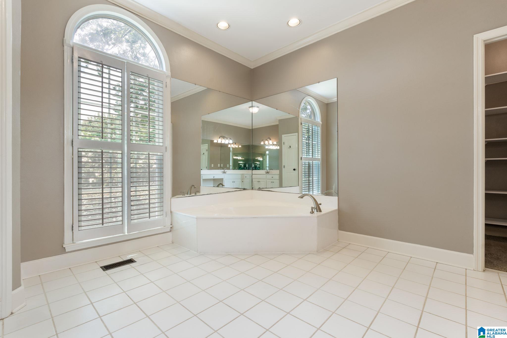 1513 CYPRESS COVE CIRCLE