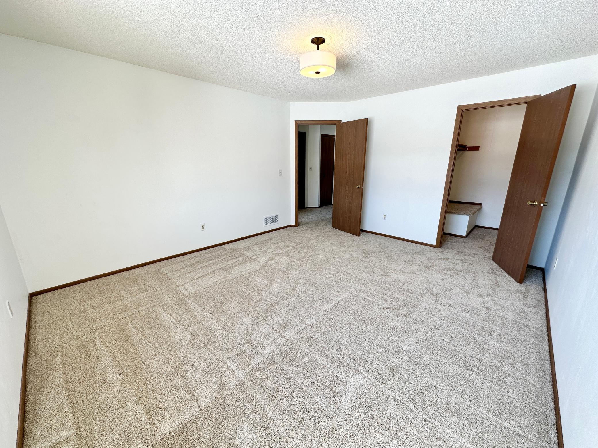 8983 Underwood Lane N