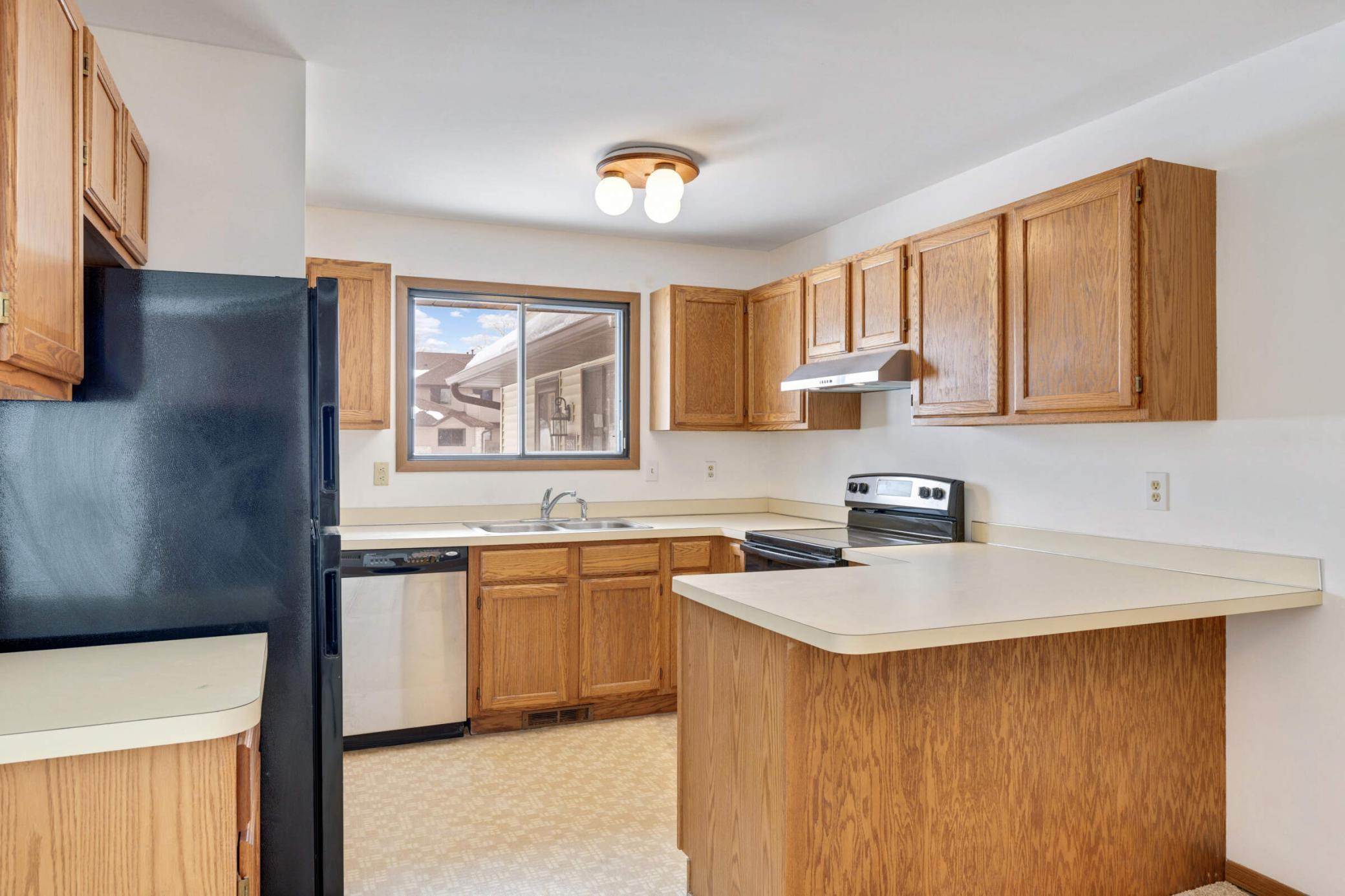 8983 Underwood Lane N