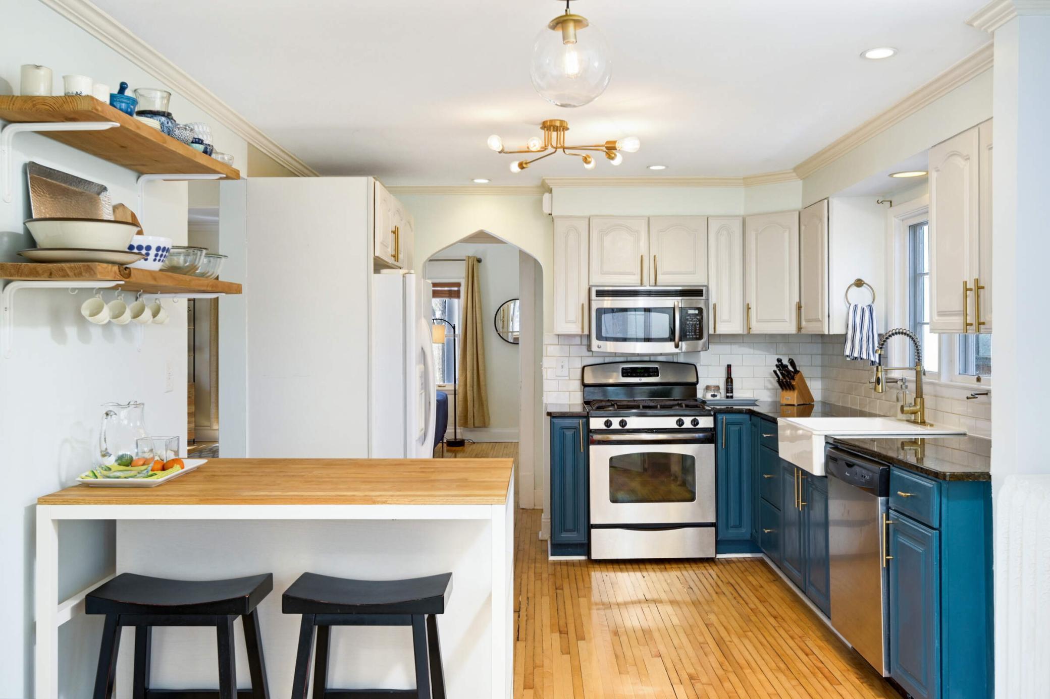 3925 Blaisdell Avenue