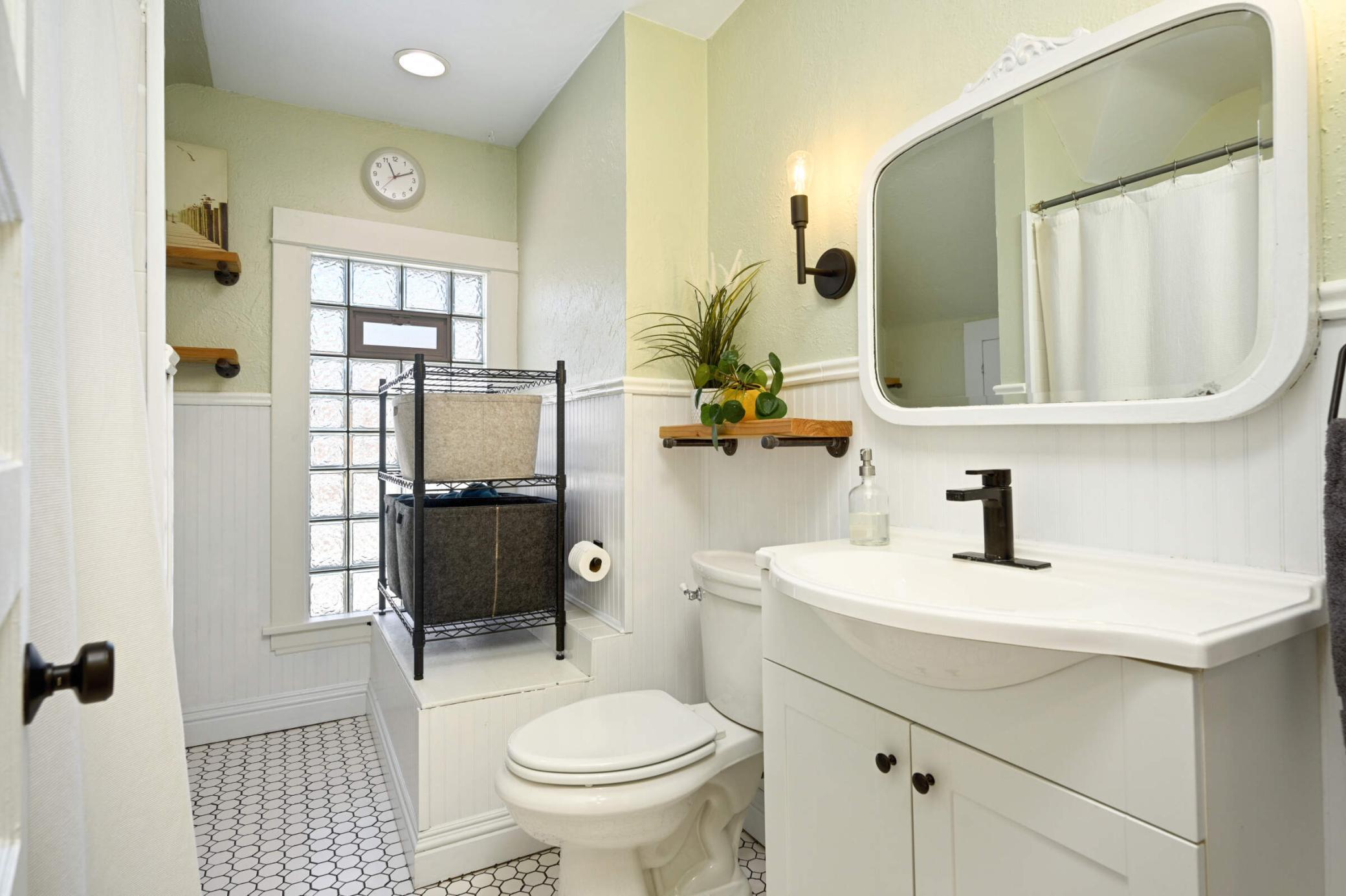 3925 Blaisdell Avenue