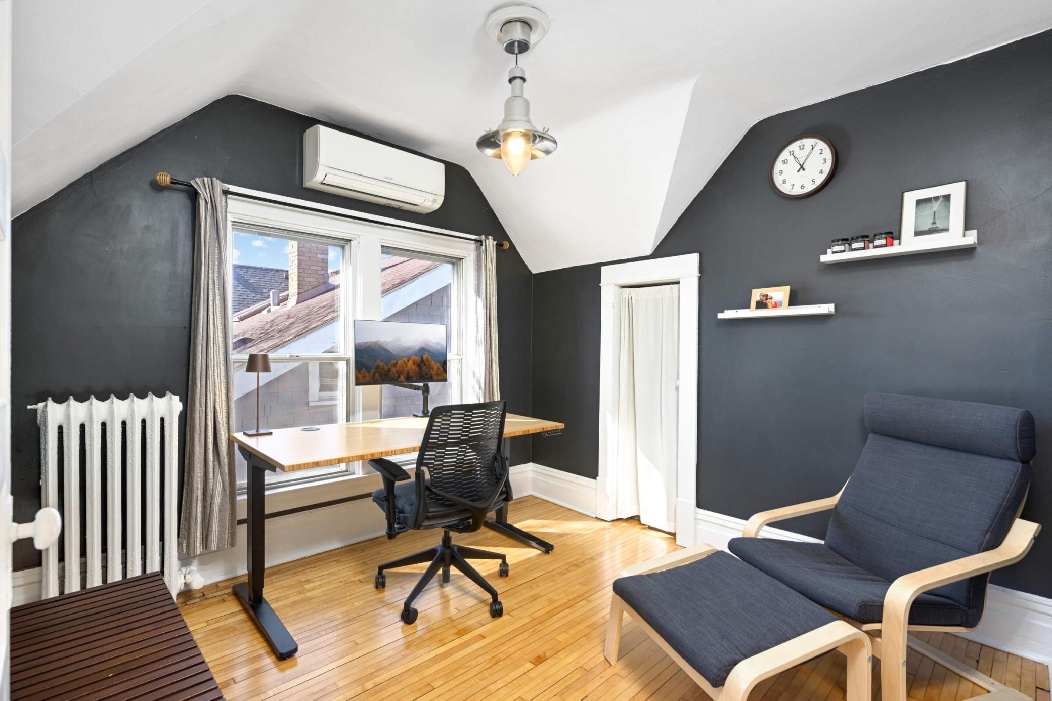 3925 Blaisdell Avenue