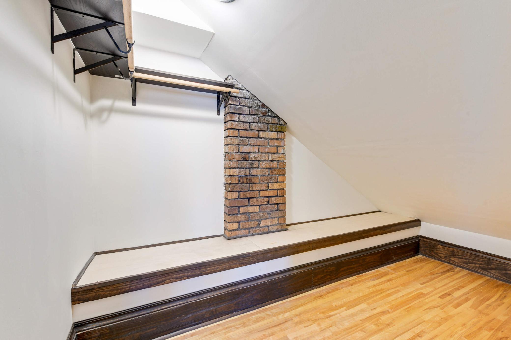 1725 Stanford Avenue