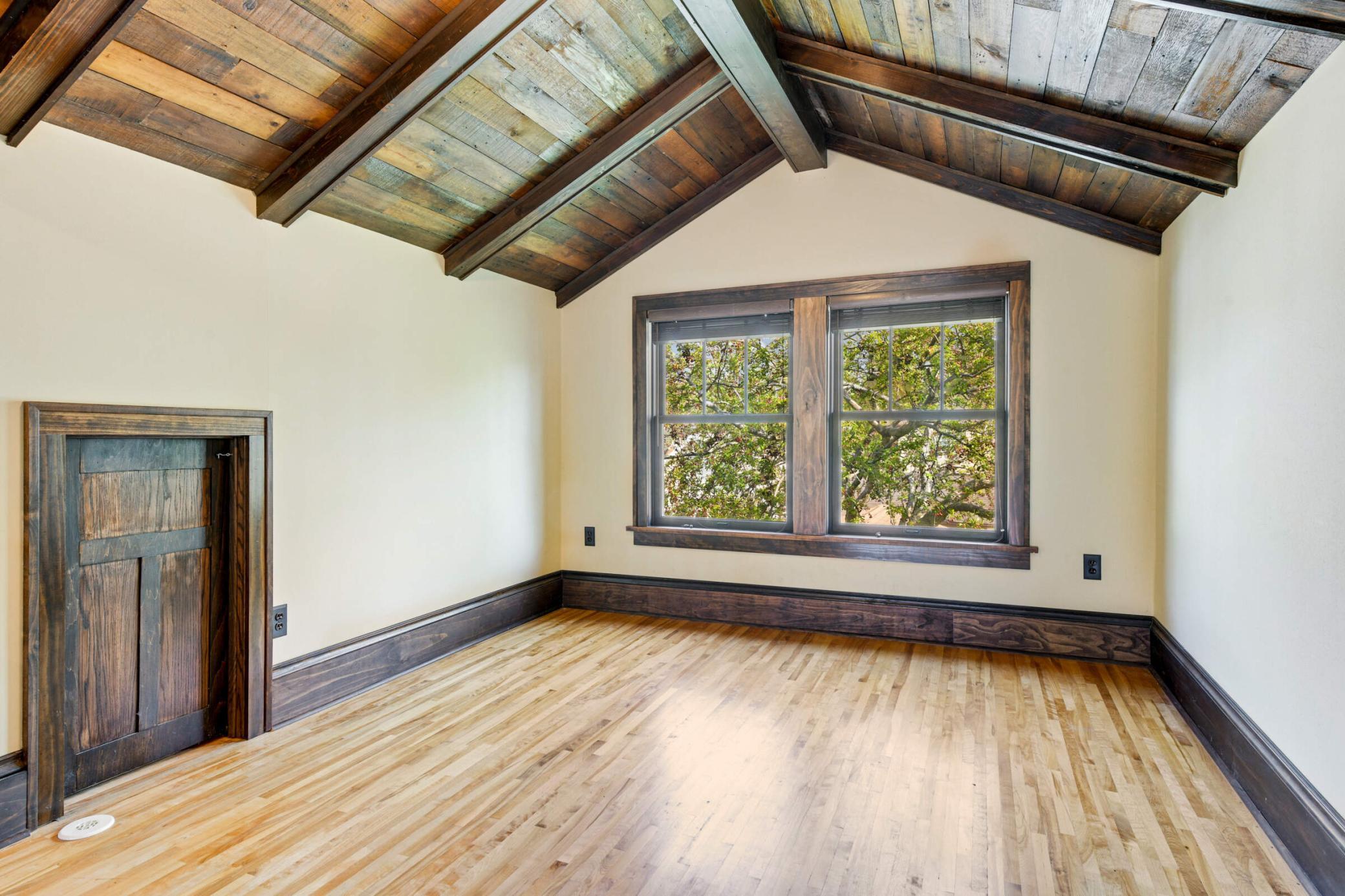 1725 Stanford Avenue