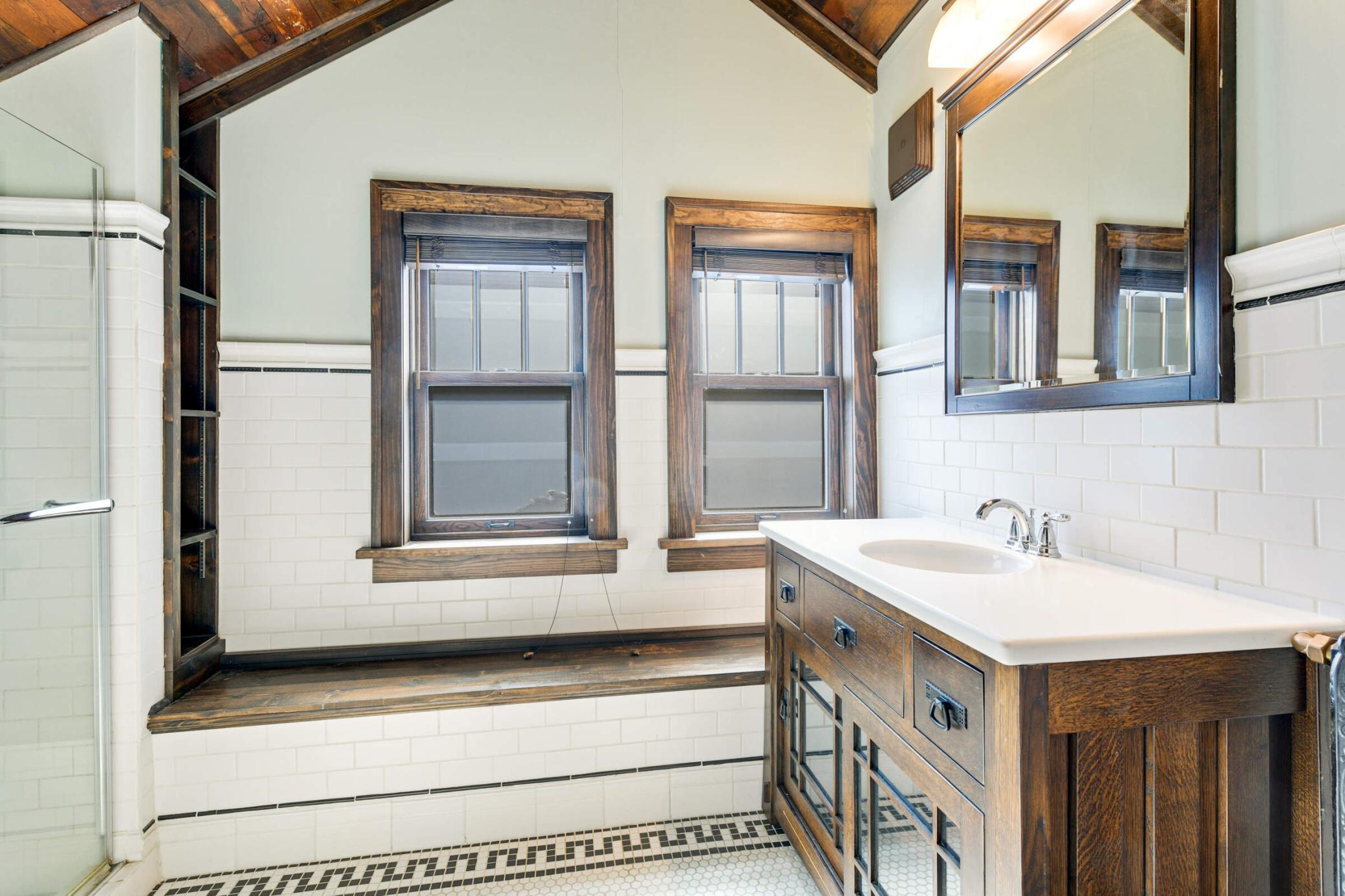 1725 Stanford Avenue