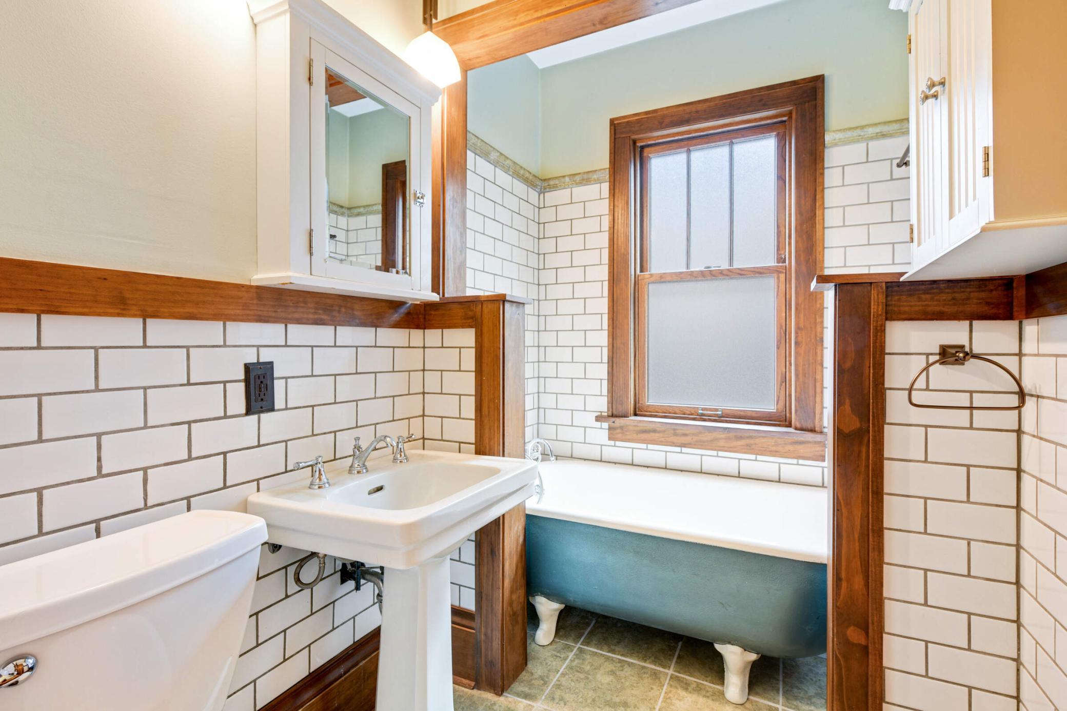 1725 Stanford Avenue