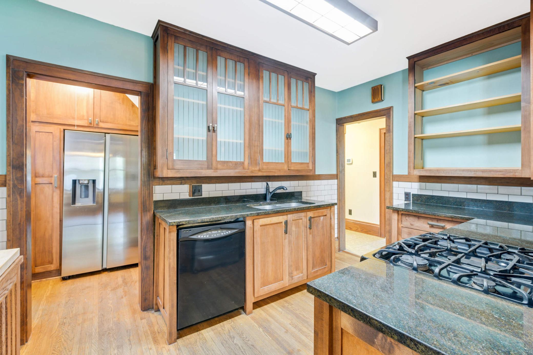 1725 Stanford Avenue