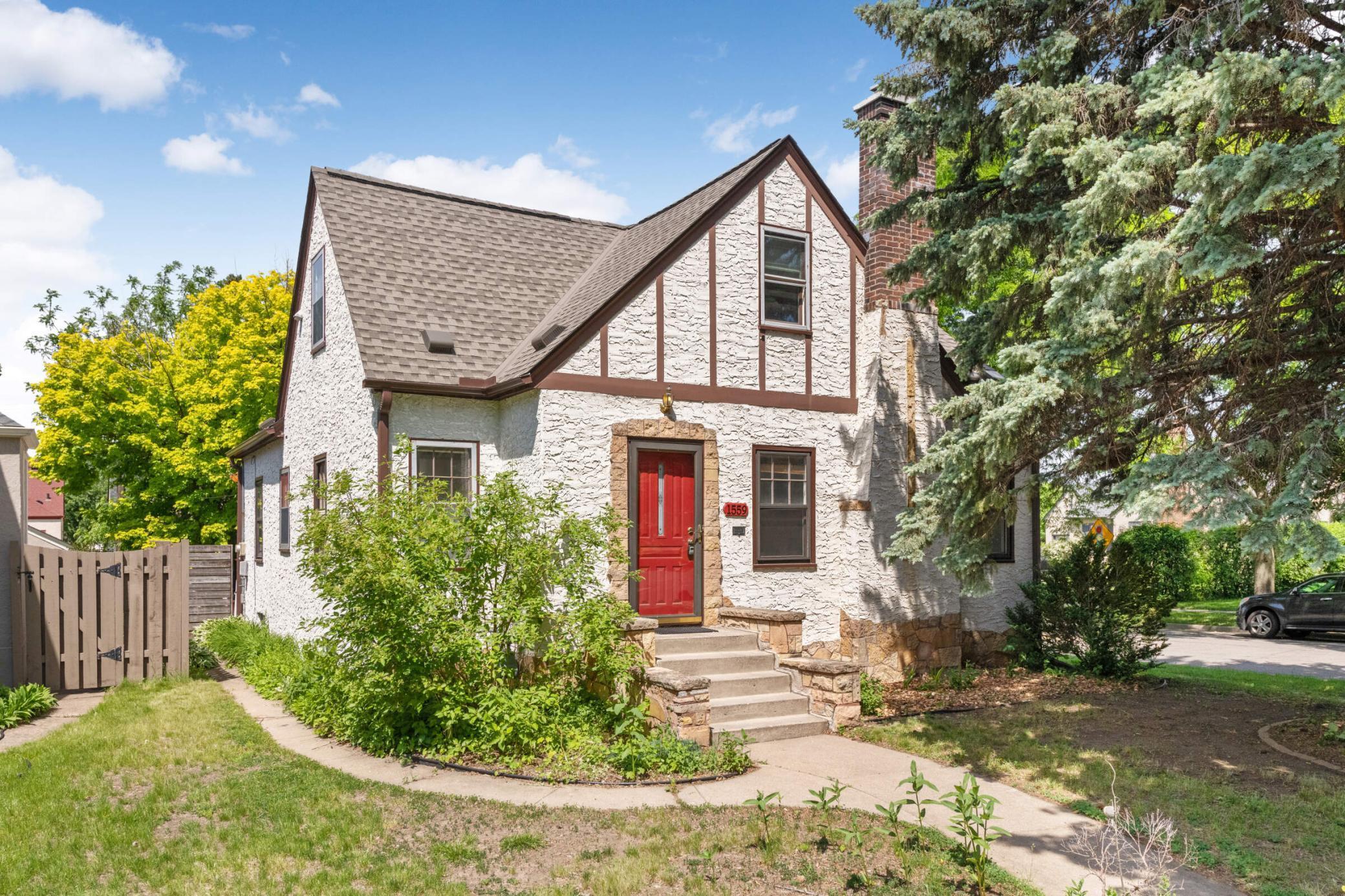 1559 Arona Street