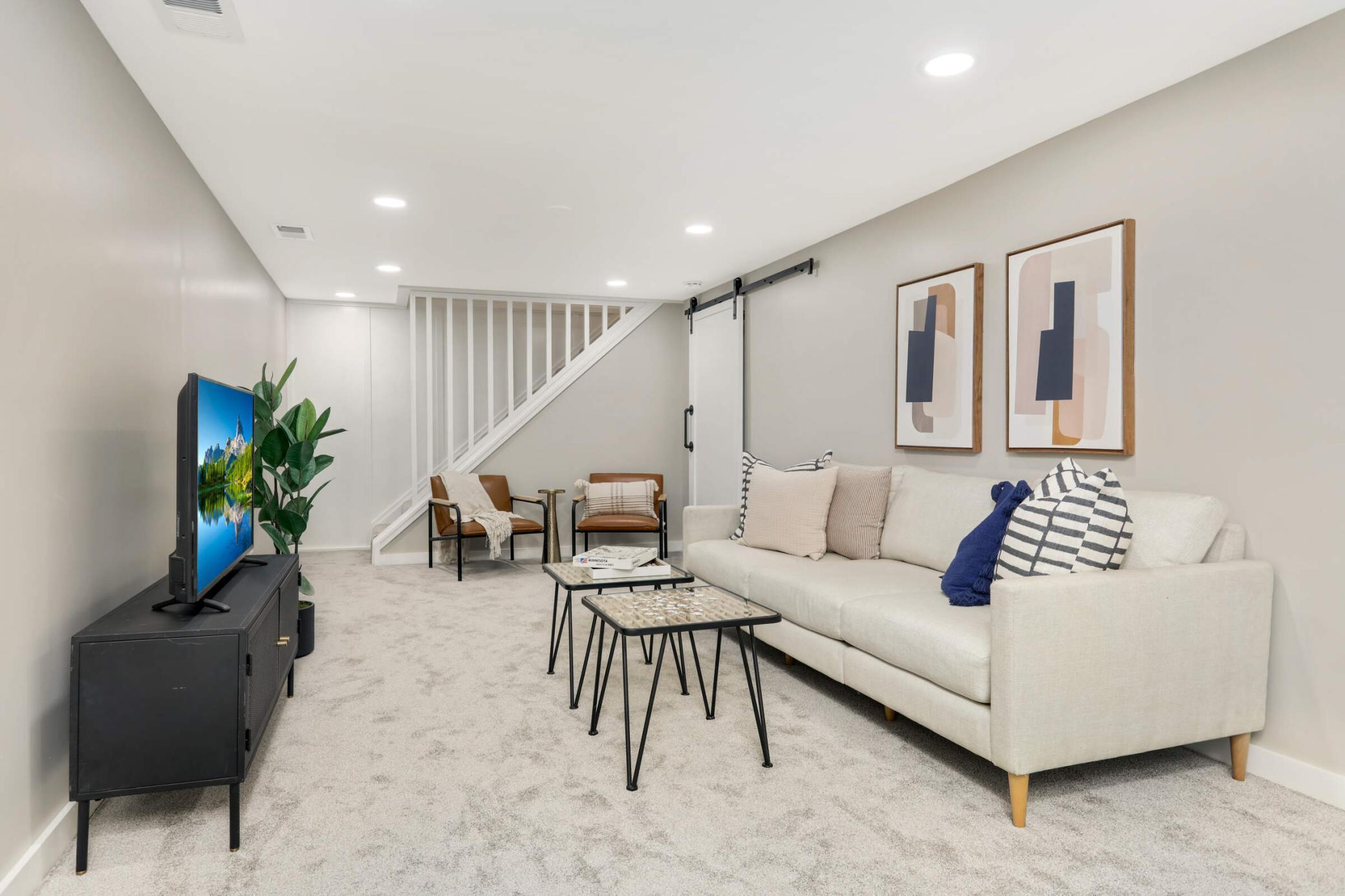 4756 Upland Crest NE