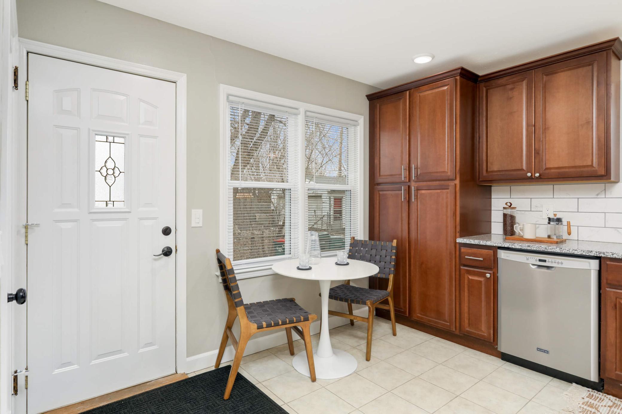 4756 Upland Crest NE