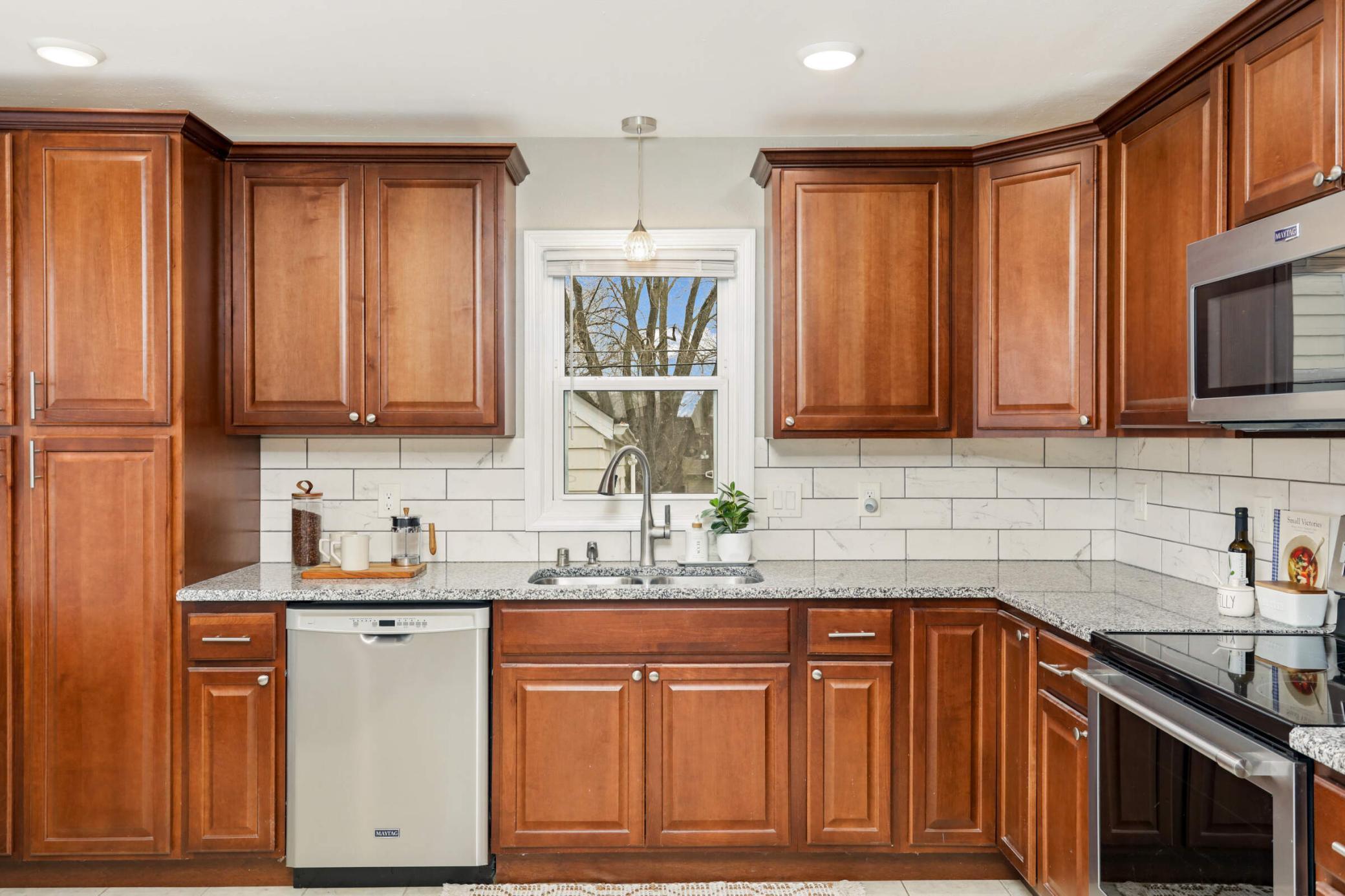 4756 Upland Crest NE