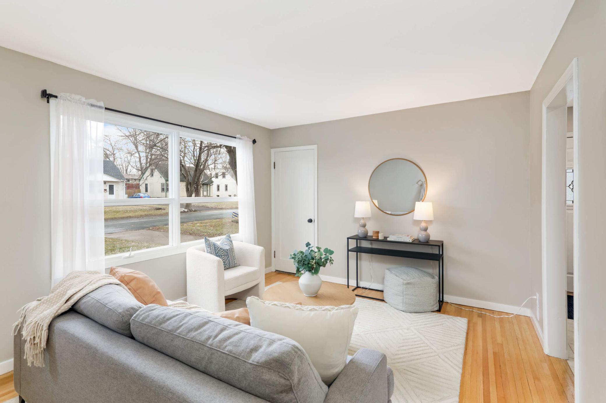 4756 Upland Crest NE