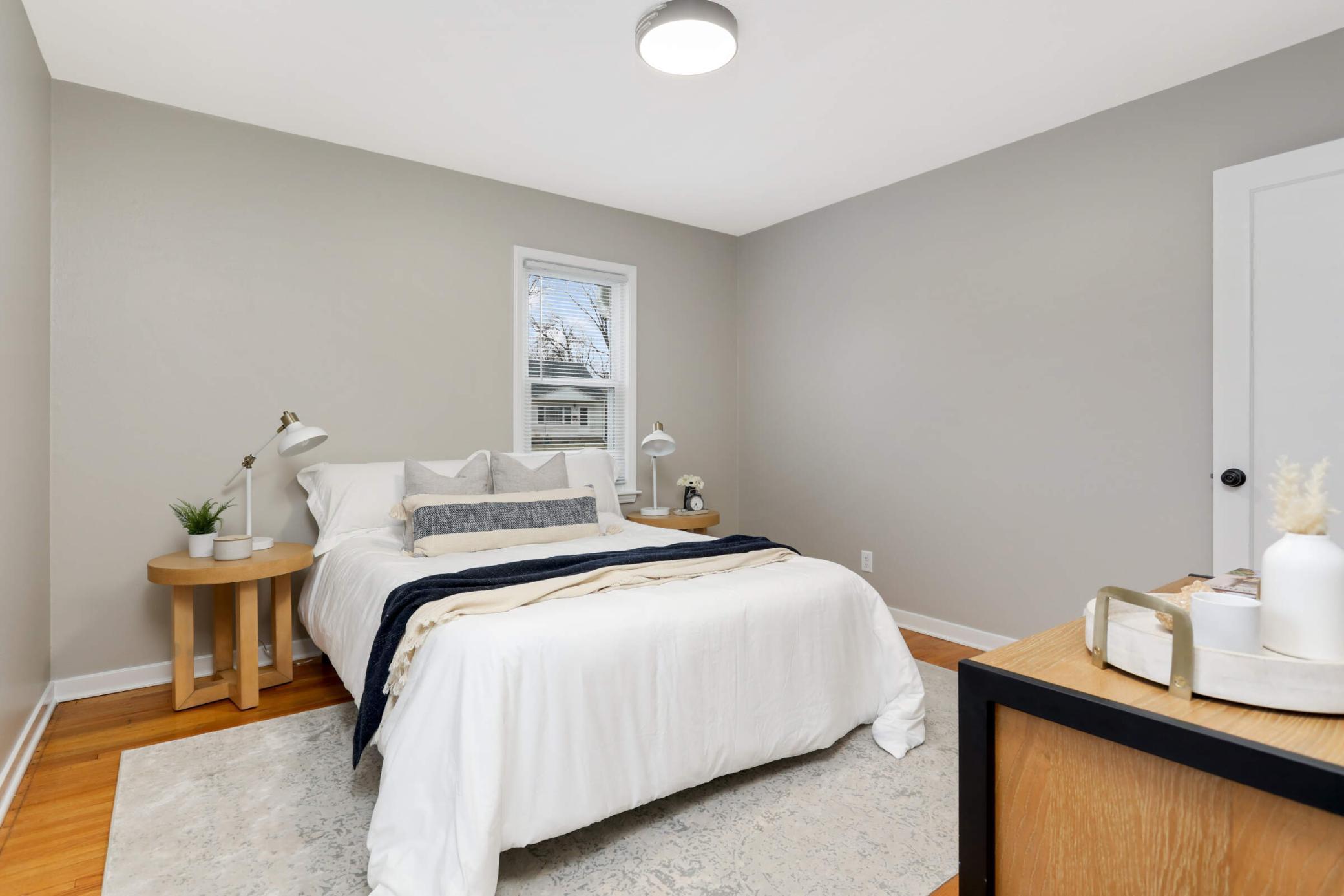 4756 Upland Crest NE