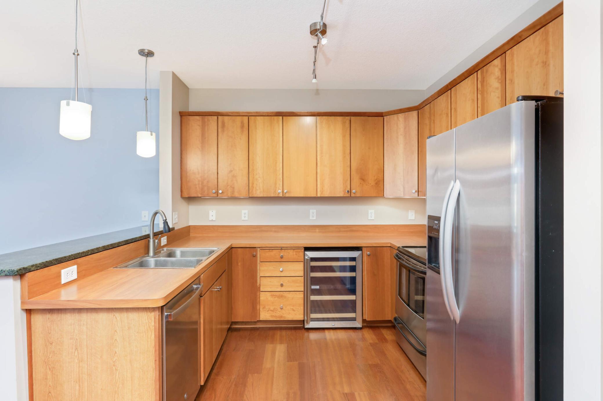 3251 Louisiana Avenue S Unit: 203