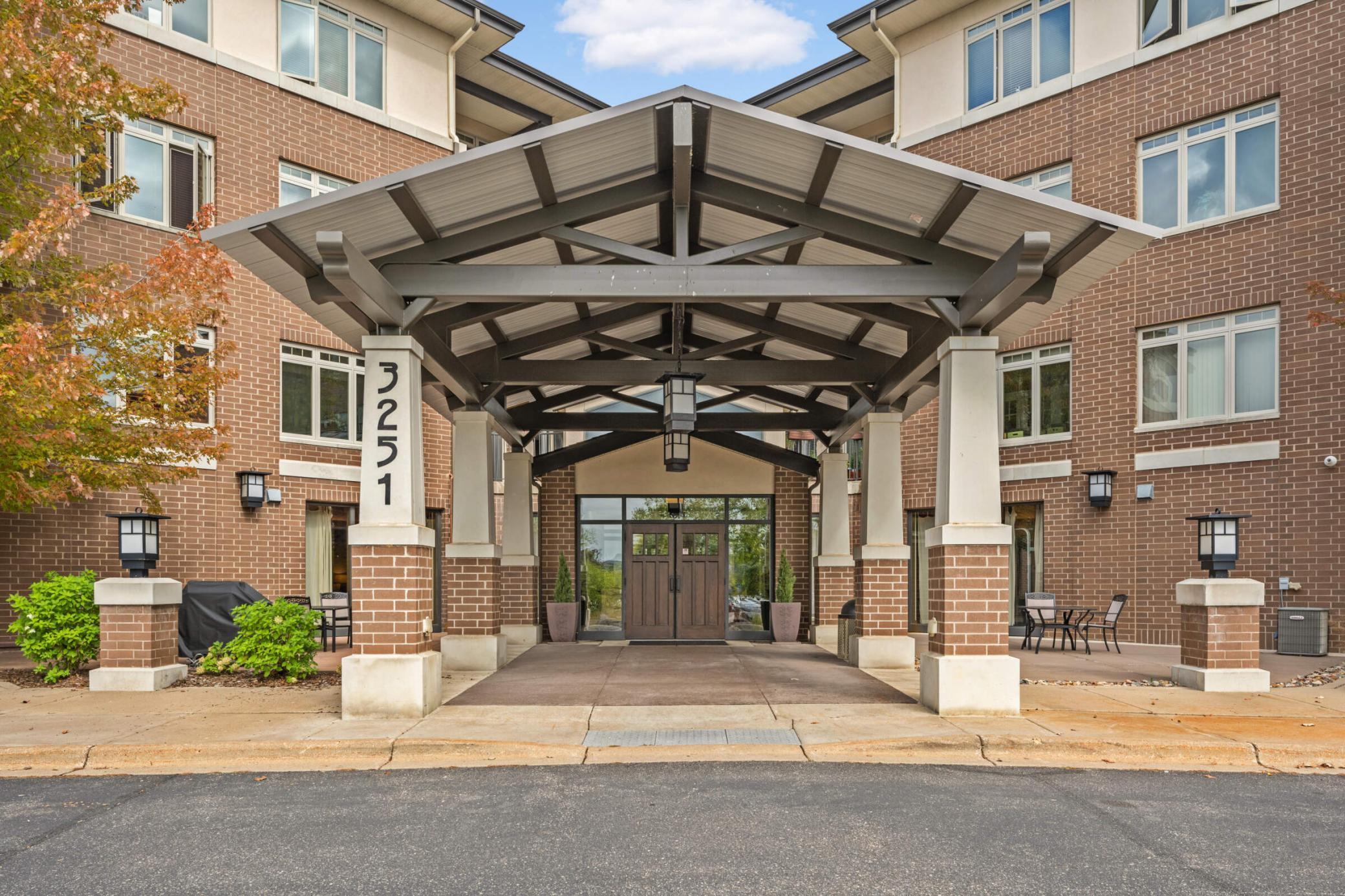 3251 Louisiana Avenue S Unit: 203