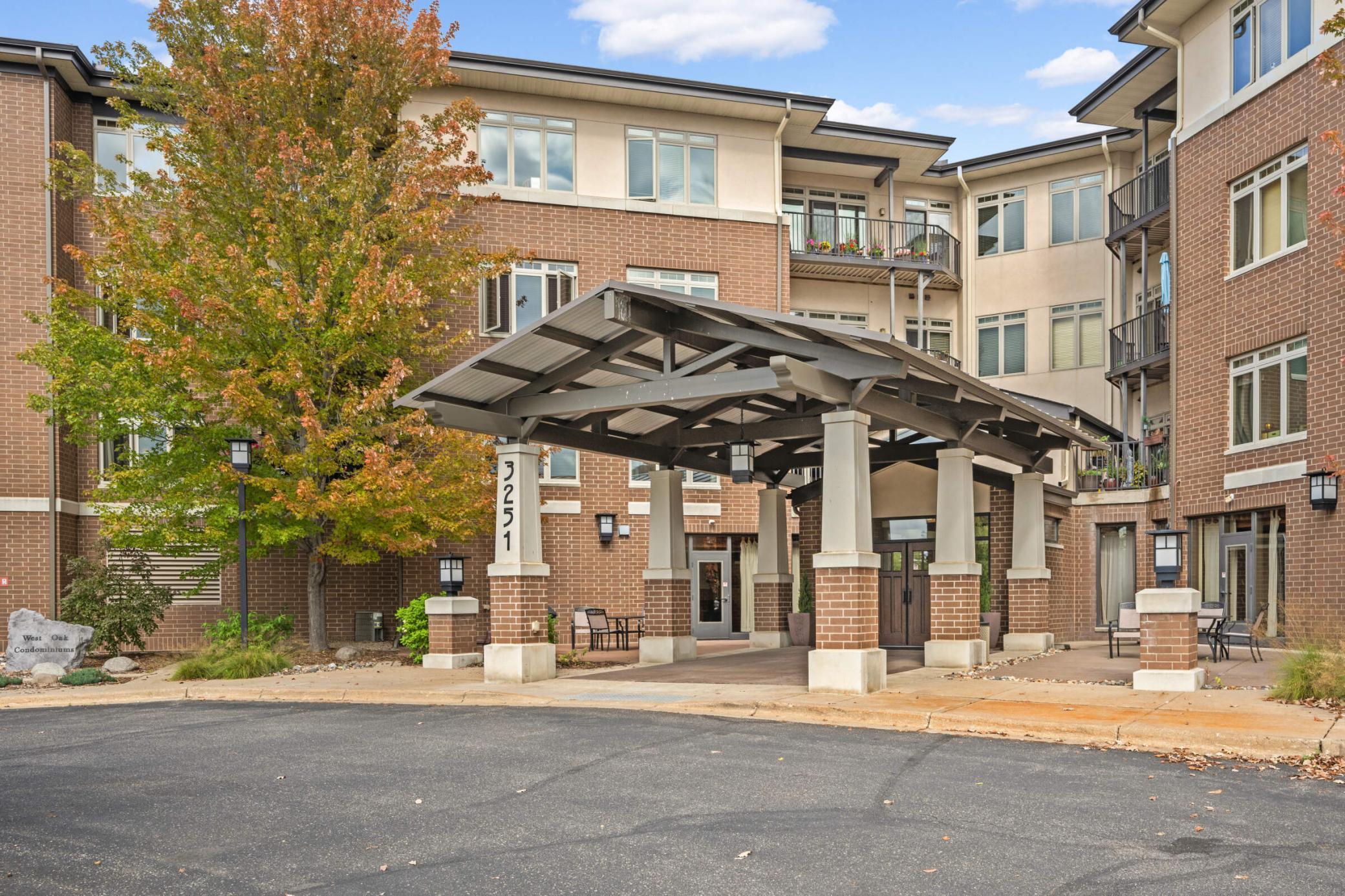 3251 Louisiana Avenue S Unit: 203