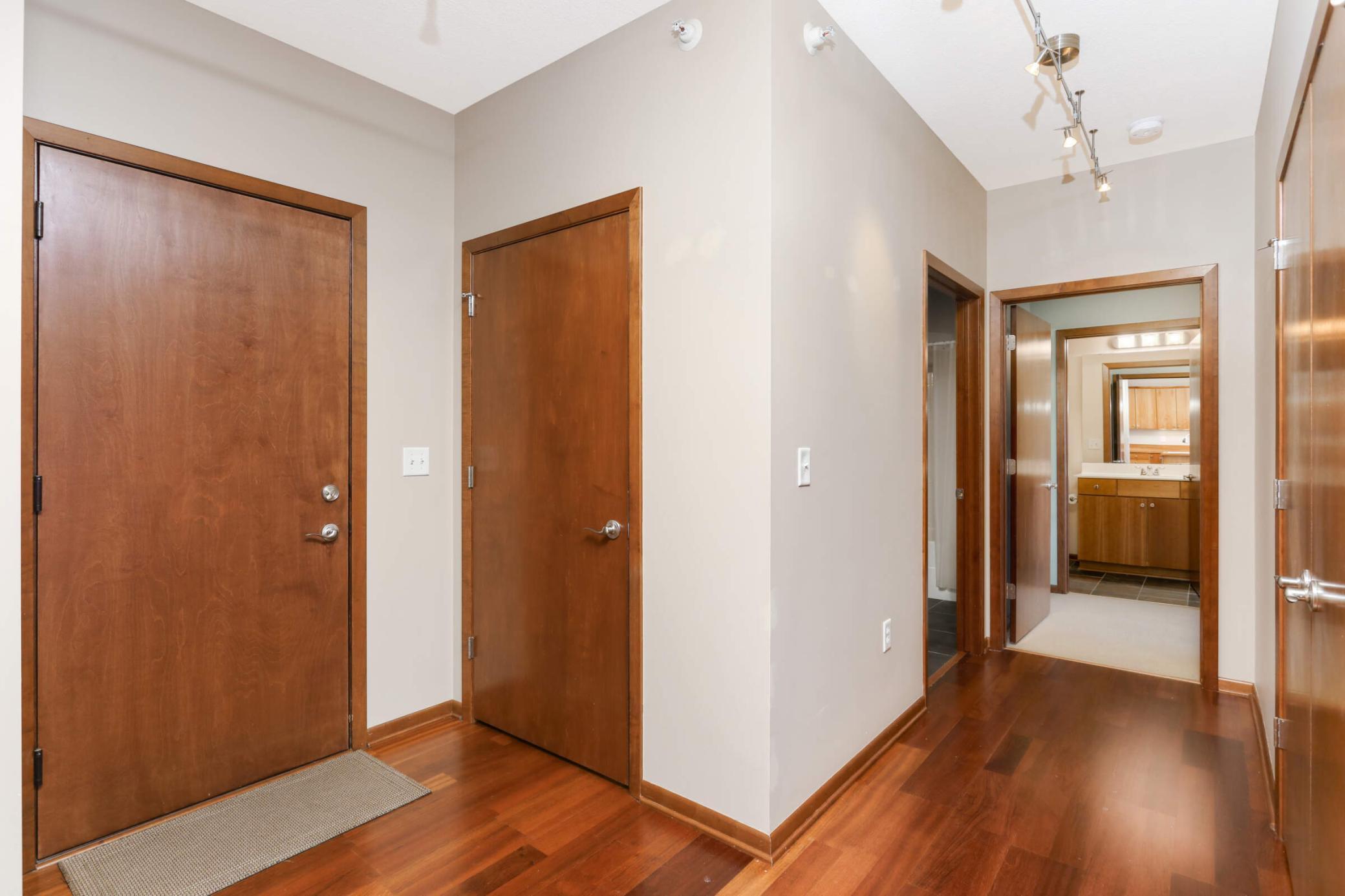 3251 Louisiana Avenue S Unit: 203