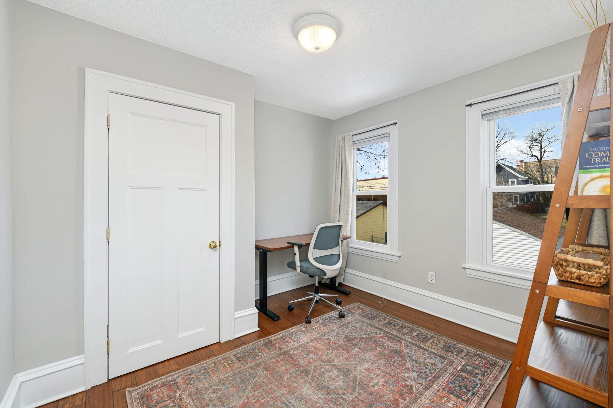 3215 Dupont Avenue N